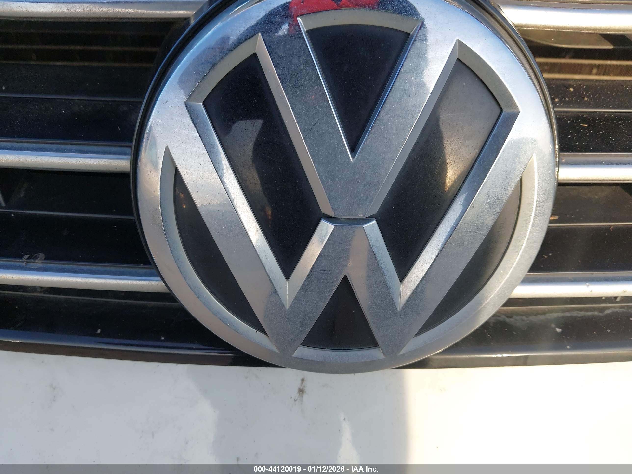 VOLKSWAGEN JETTA image 6