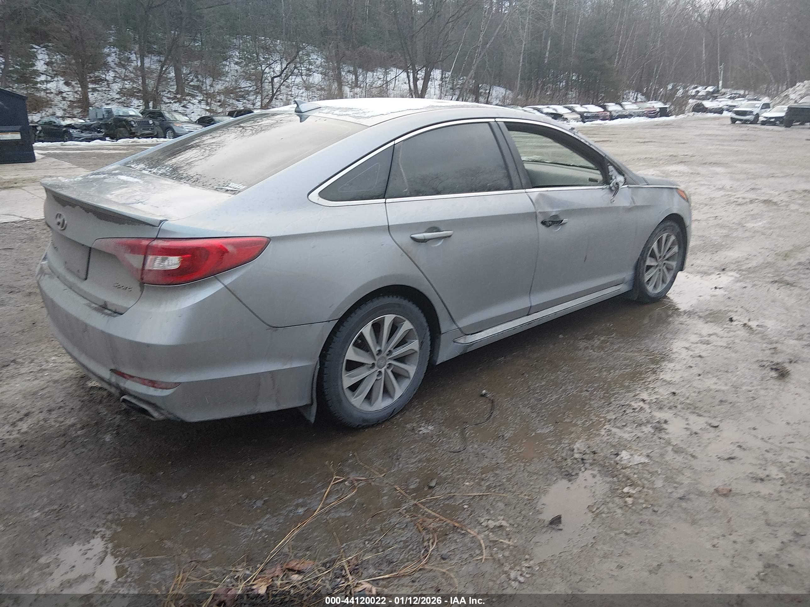HYUNDAI SONATA image 4