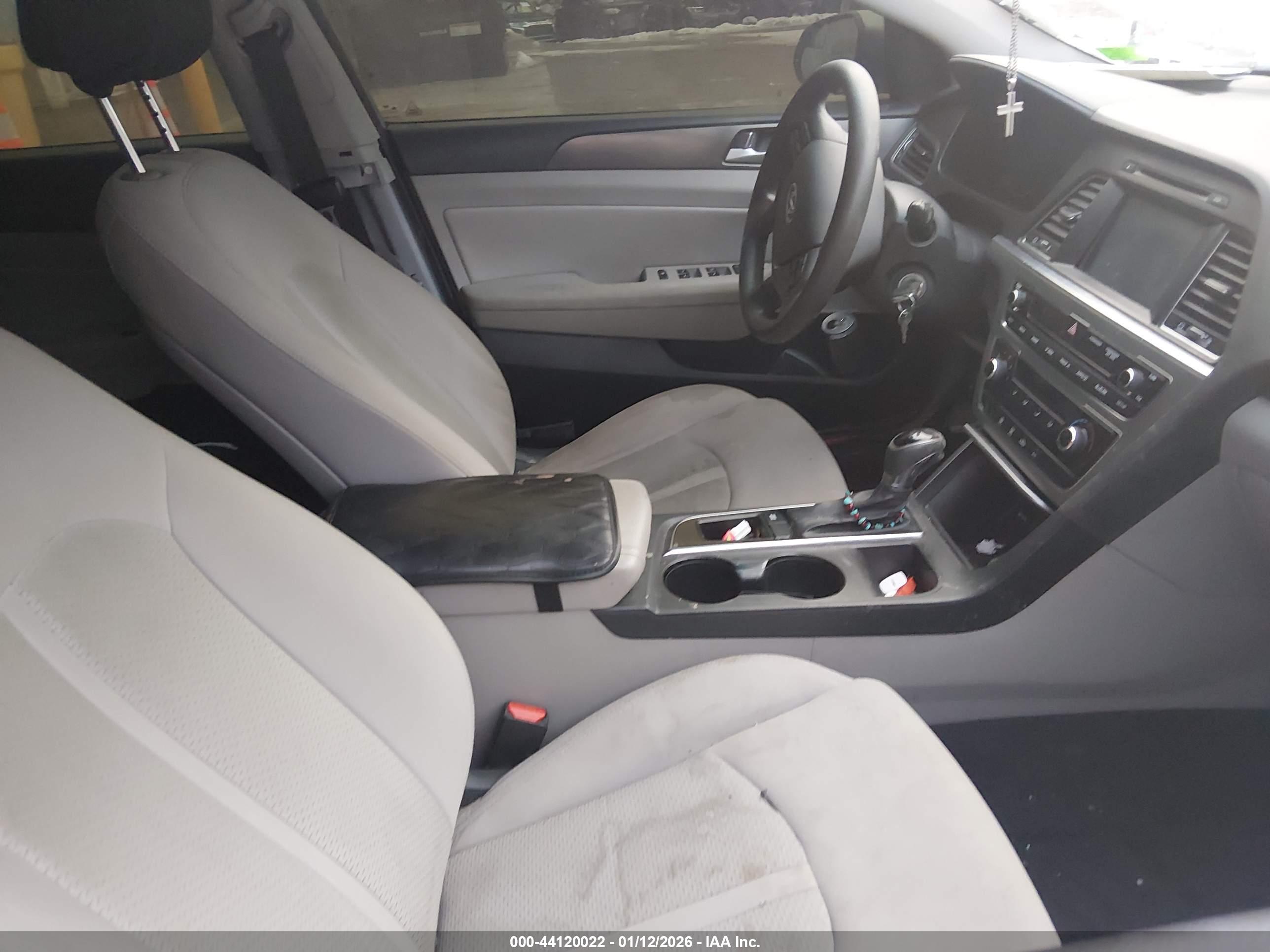 HYUNDAI SONATA image 5