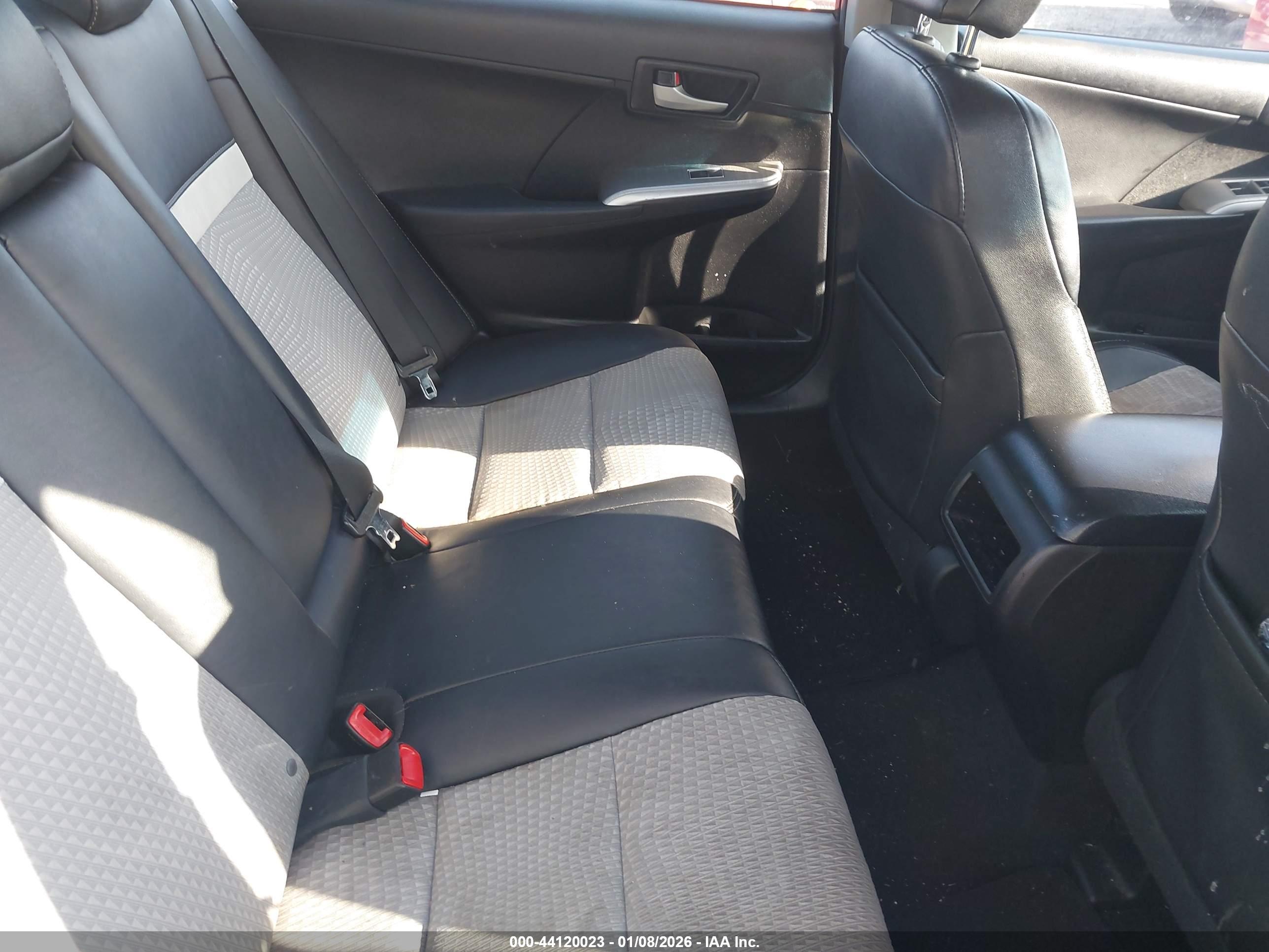 TOYOTA CAMRY image 8