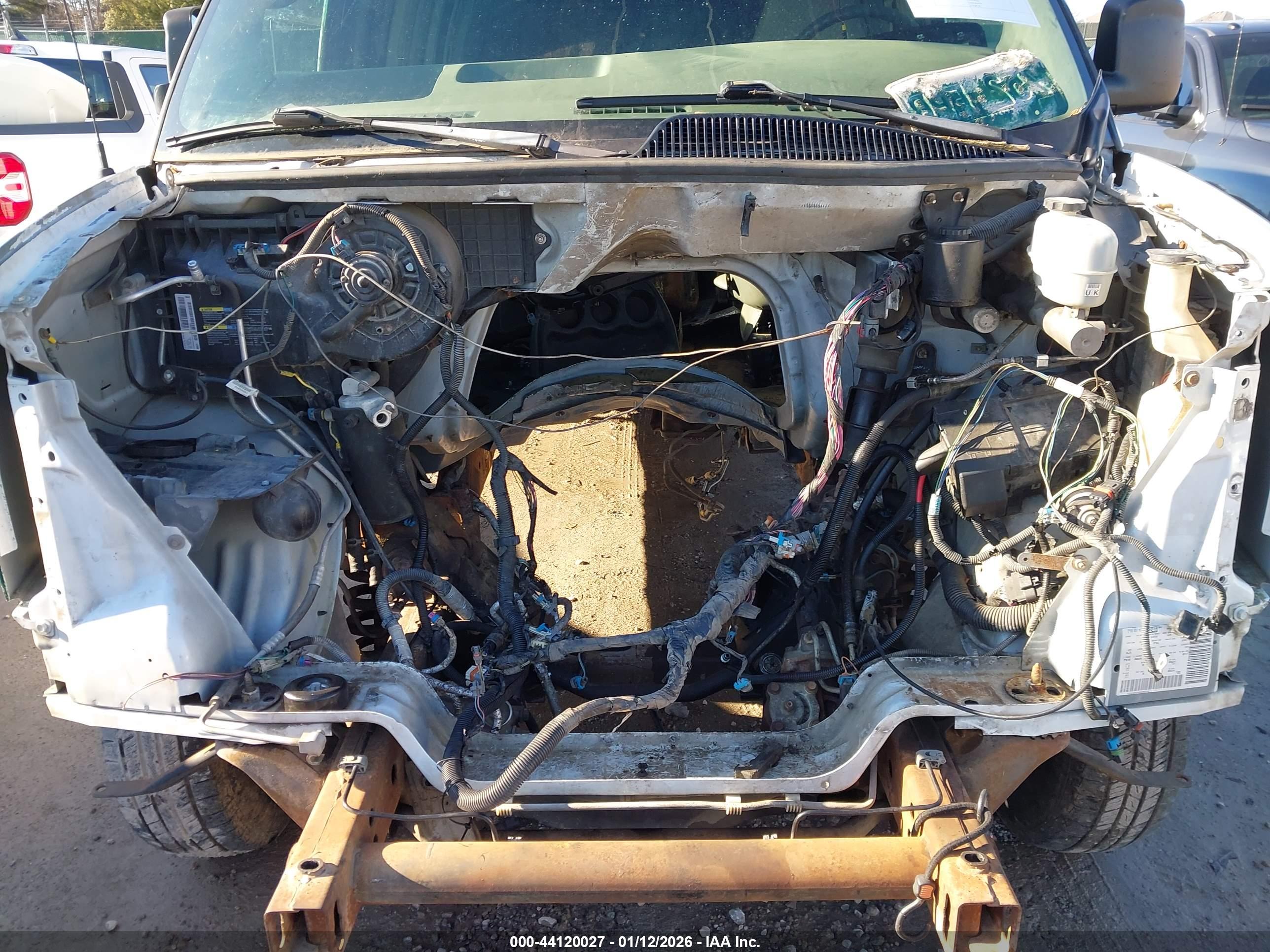 CHEVROLET EXPRESS image 10