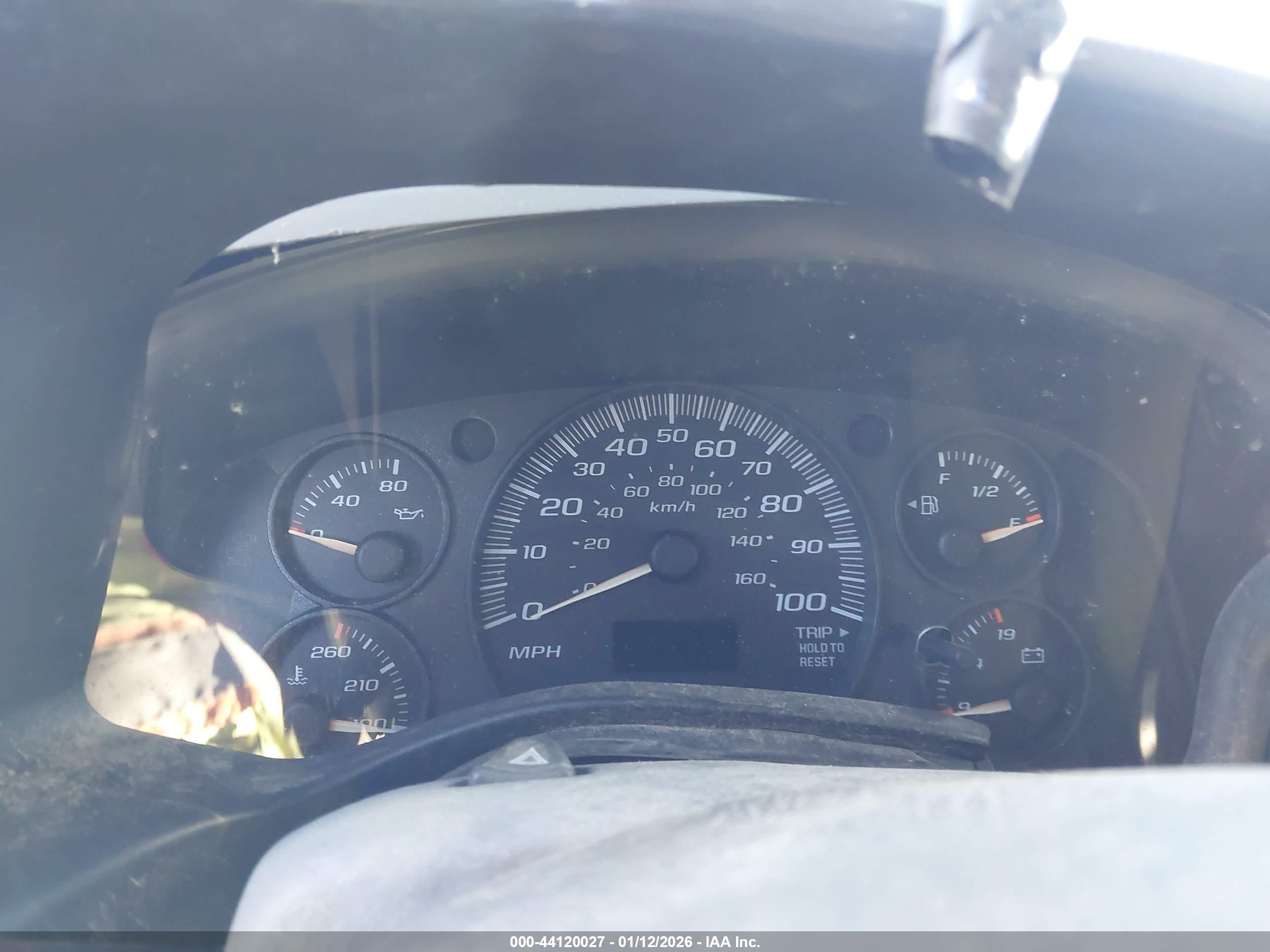 CHEVROLET EXPRESS image 7