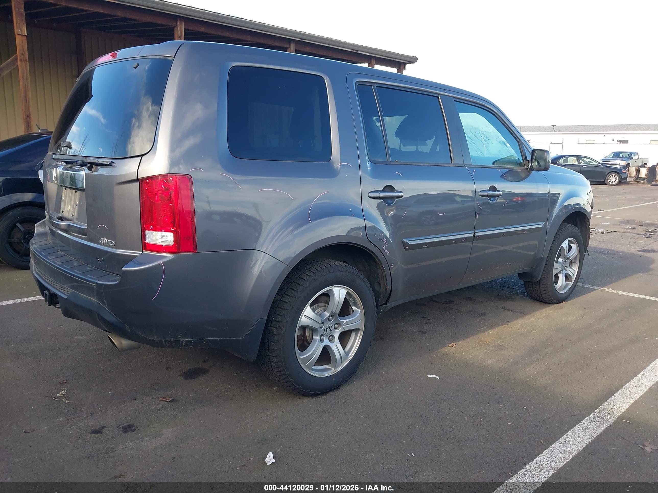 HONDA PILOT image 4