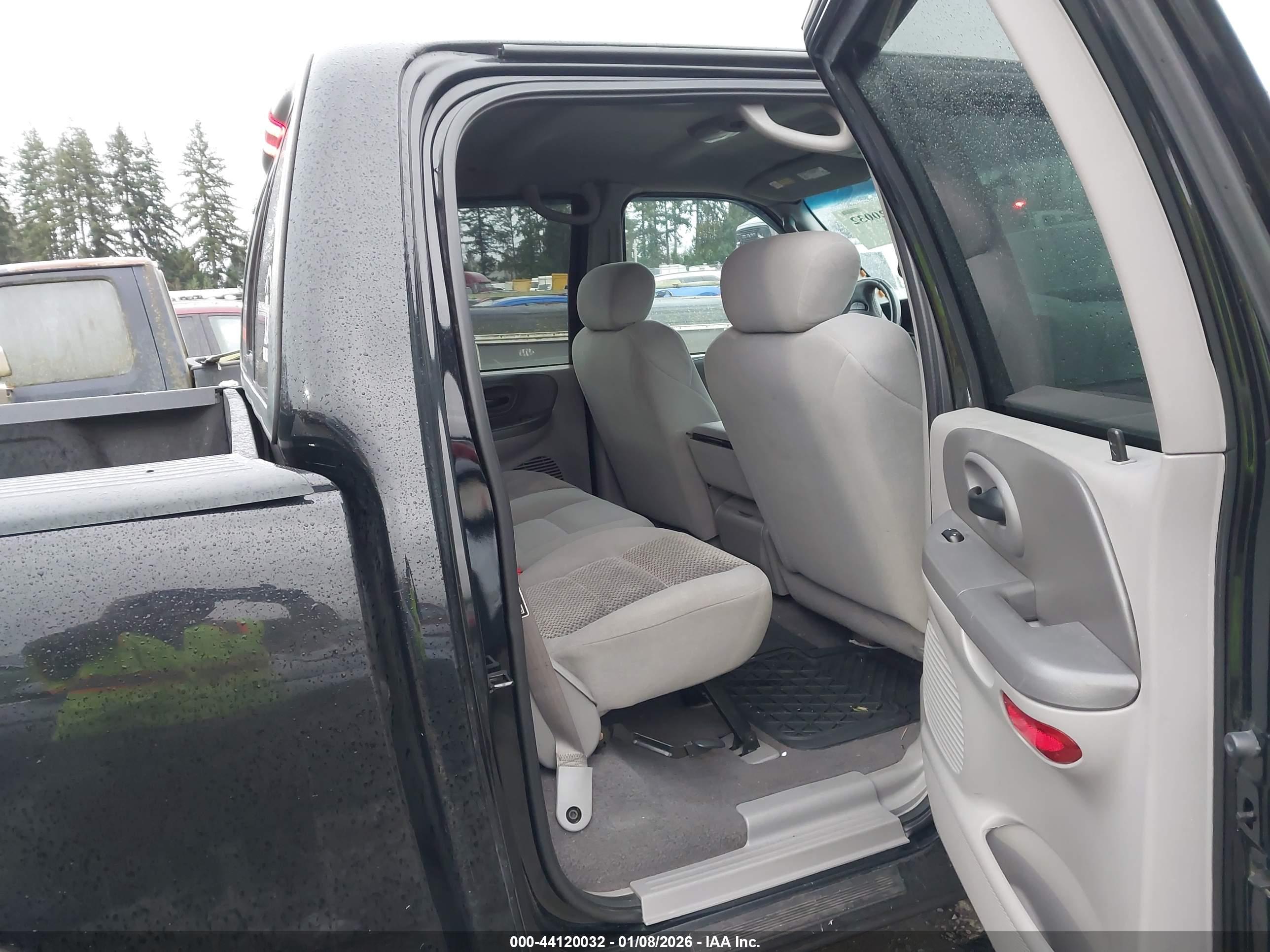 FORD F-150 image 8