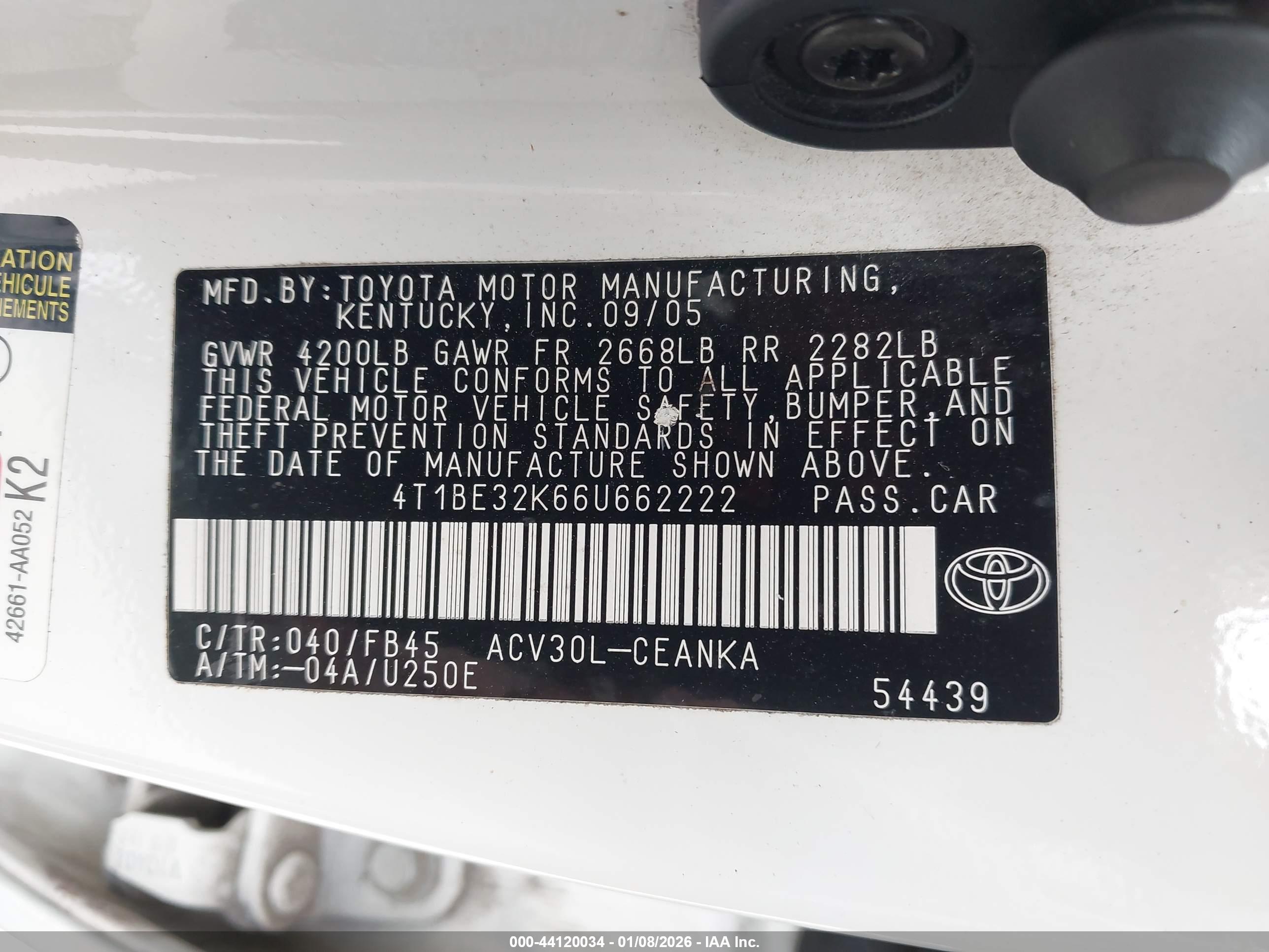 TOYOTA CAMRY image 9