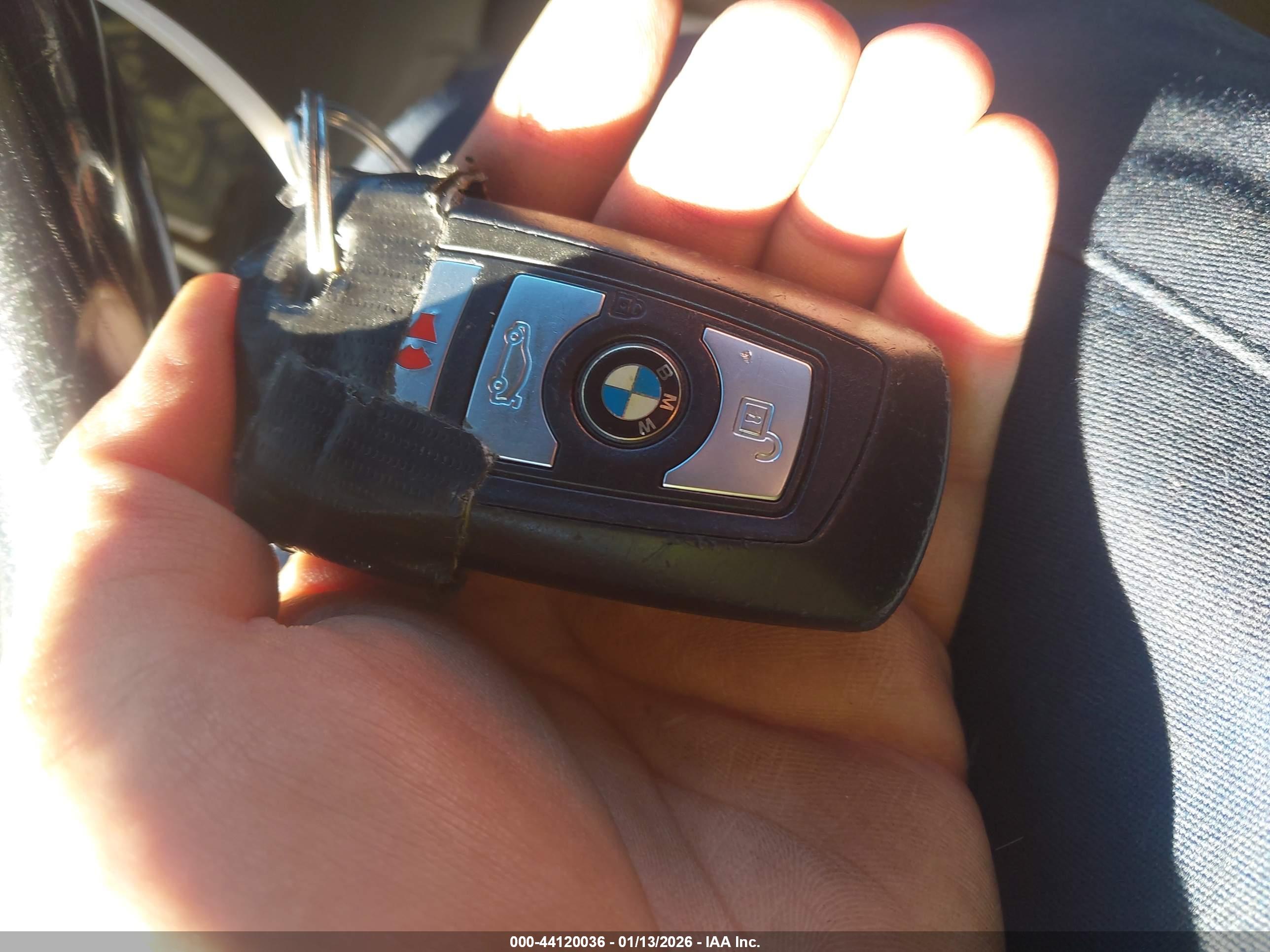 BMW 550I image 11