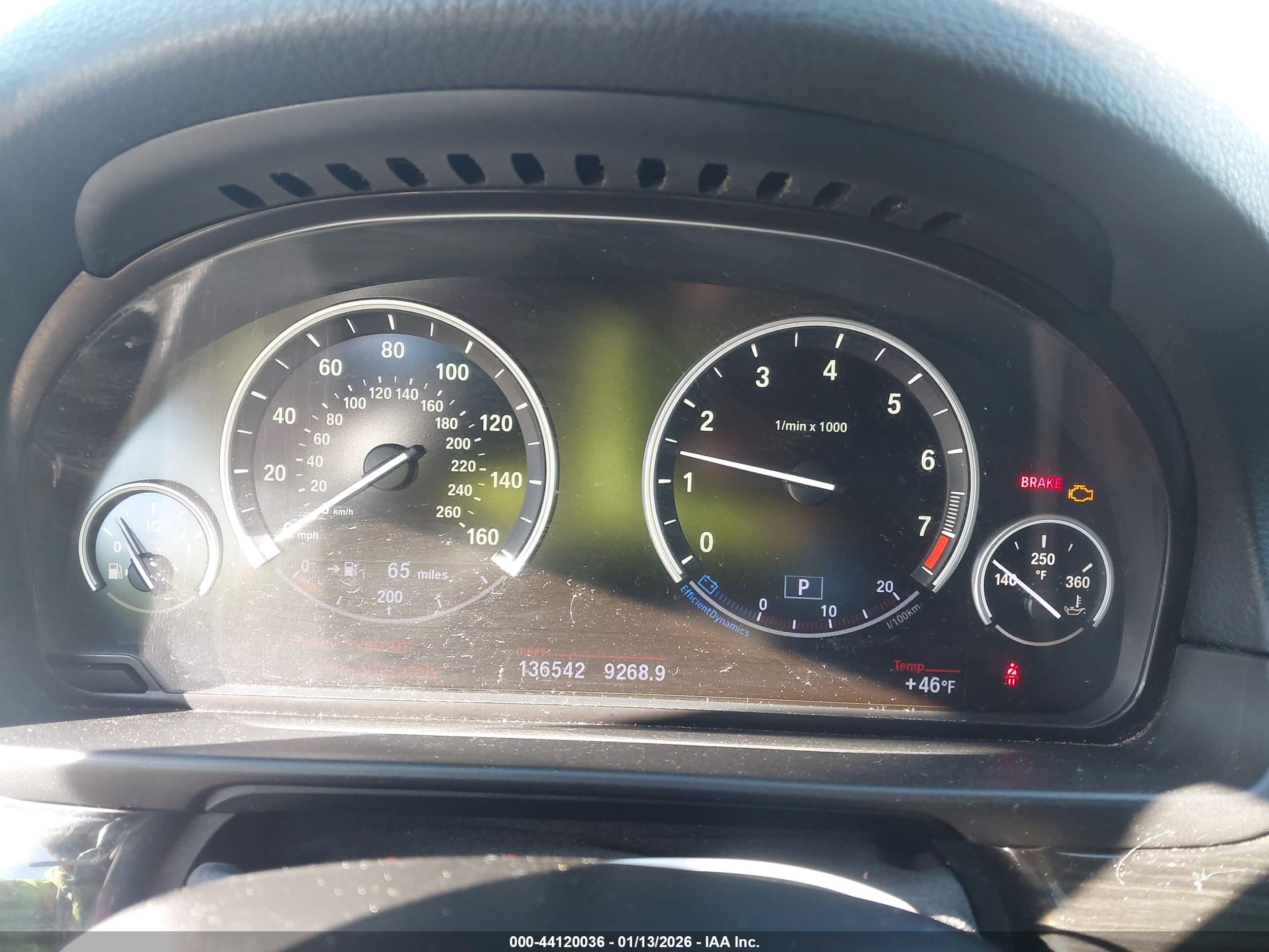 BMW 550I image 7