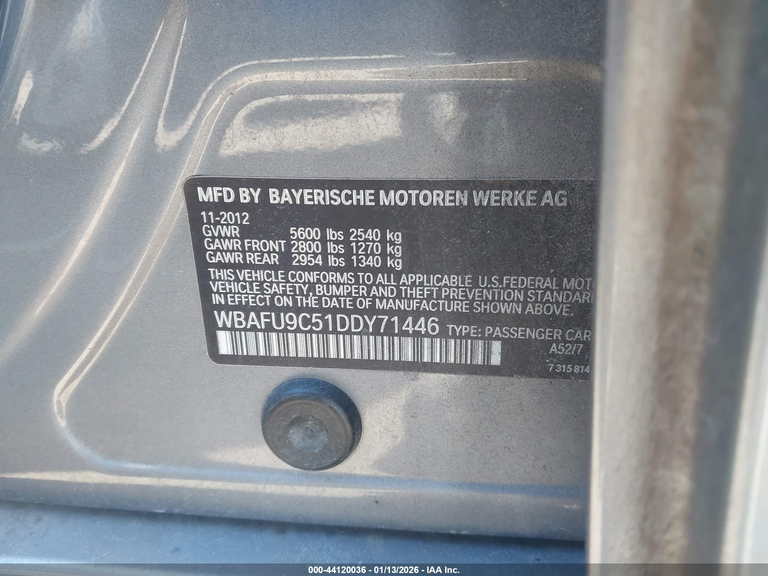 BMW 550I image 9