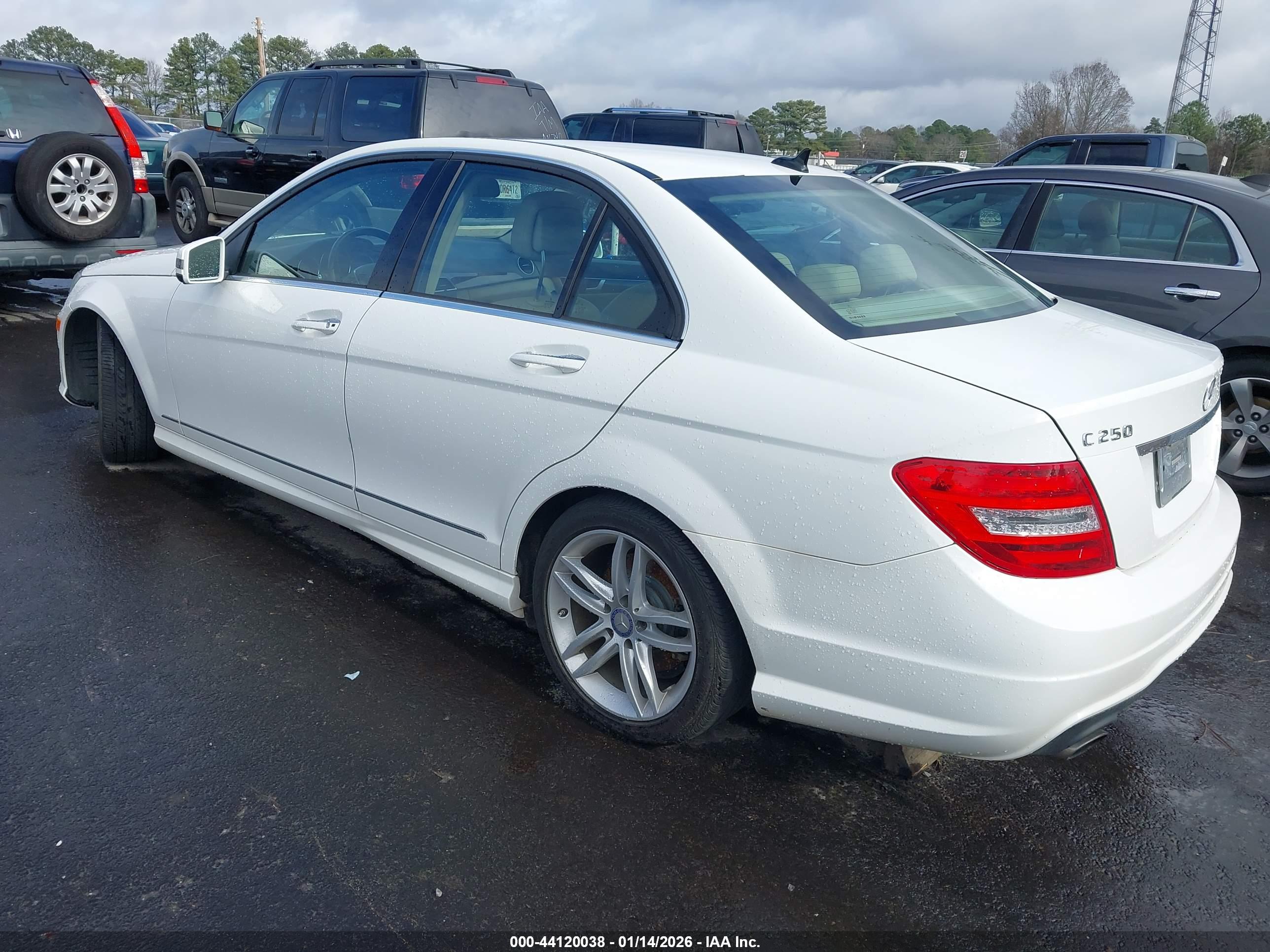 MERCEDES-BENZ C image 3