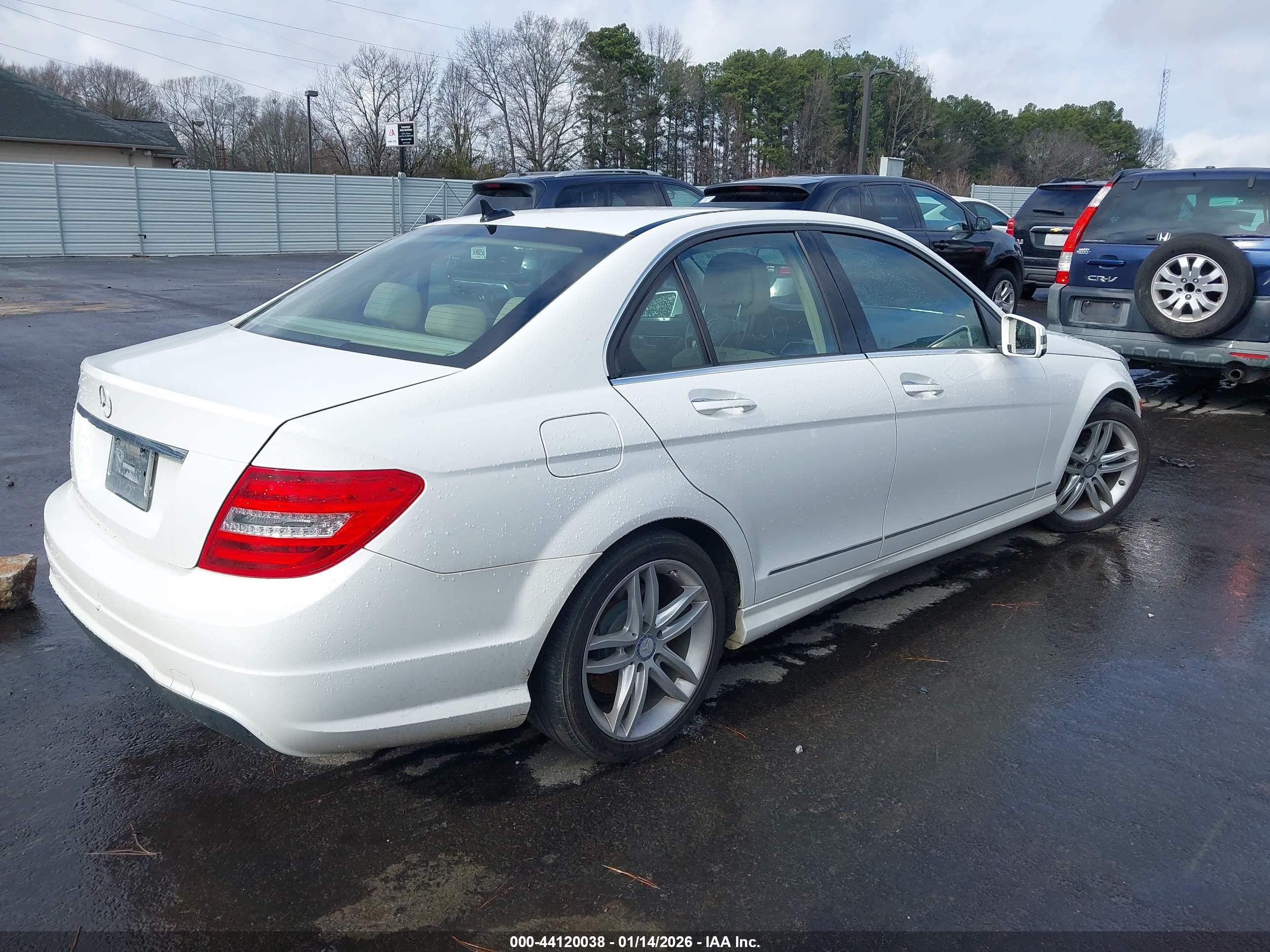 MERCEDES-BENZ C image 4