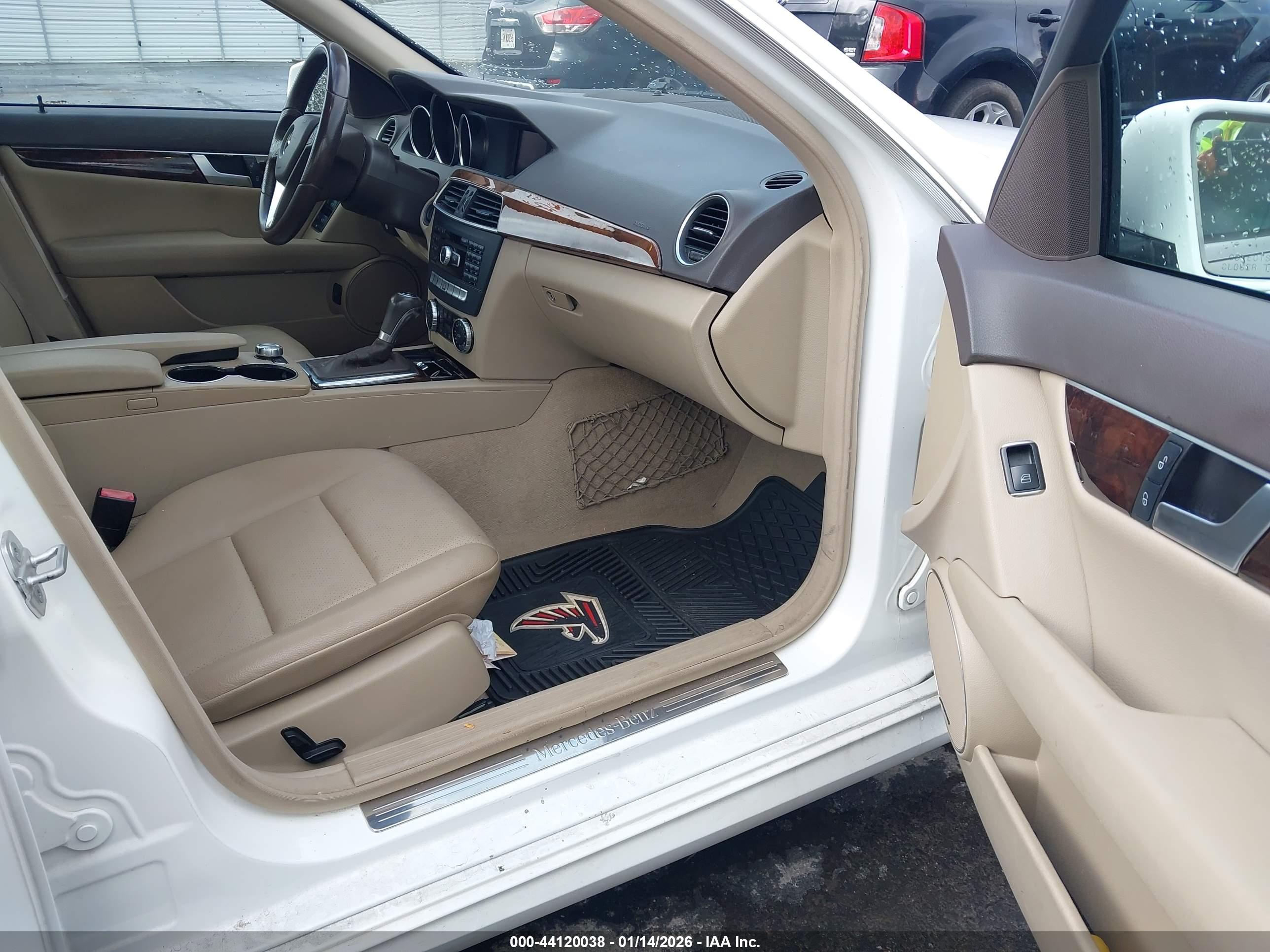 MERCEDES-BENZ C image 5