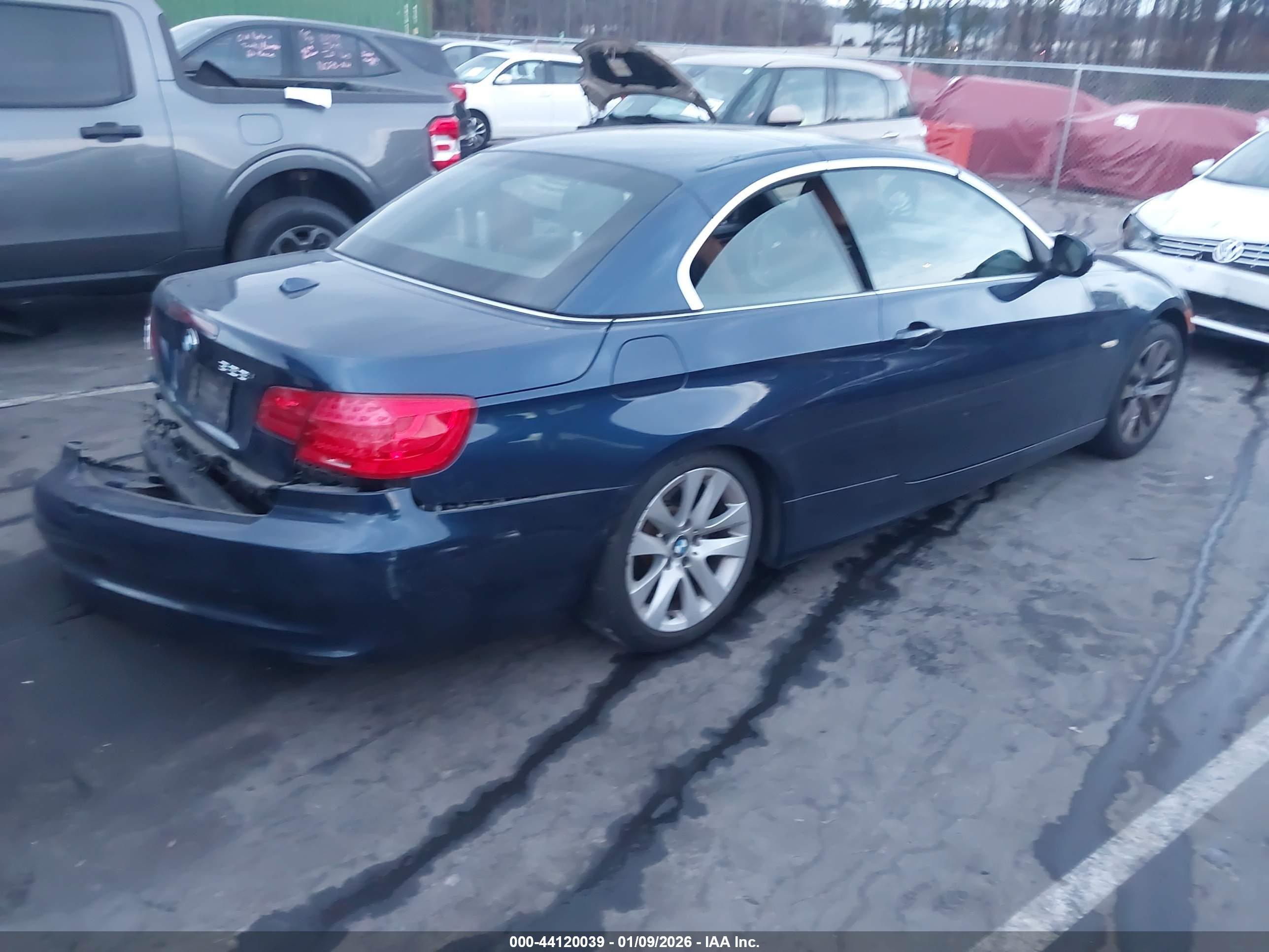 BMW 328I image 4