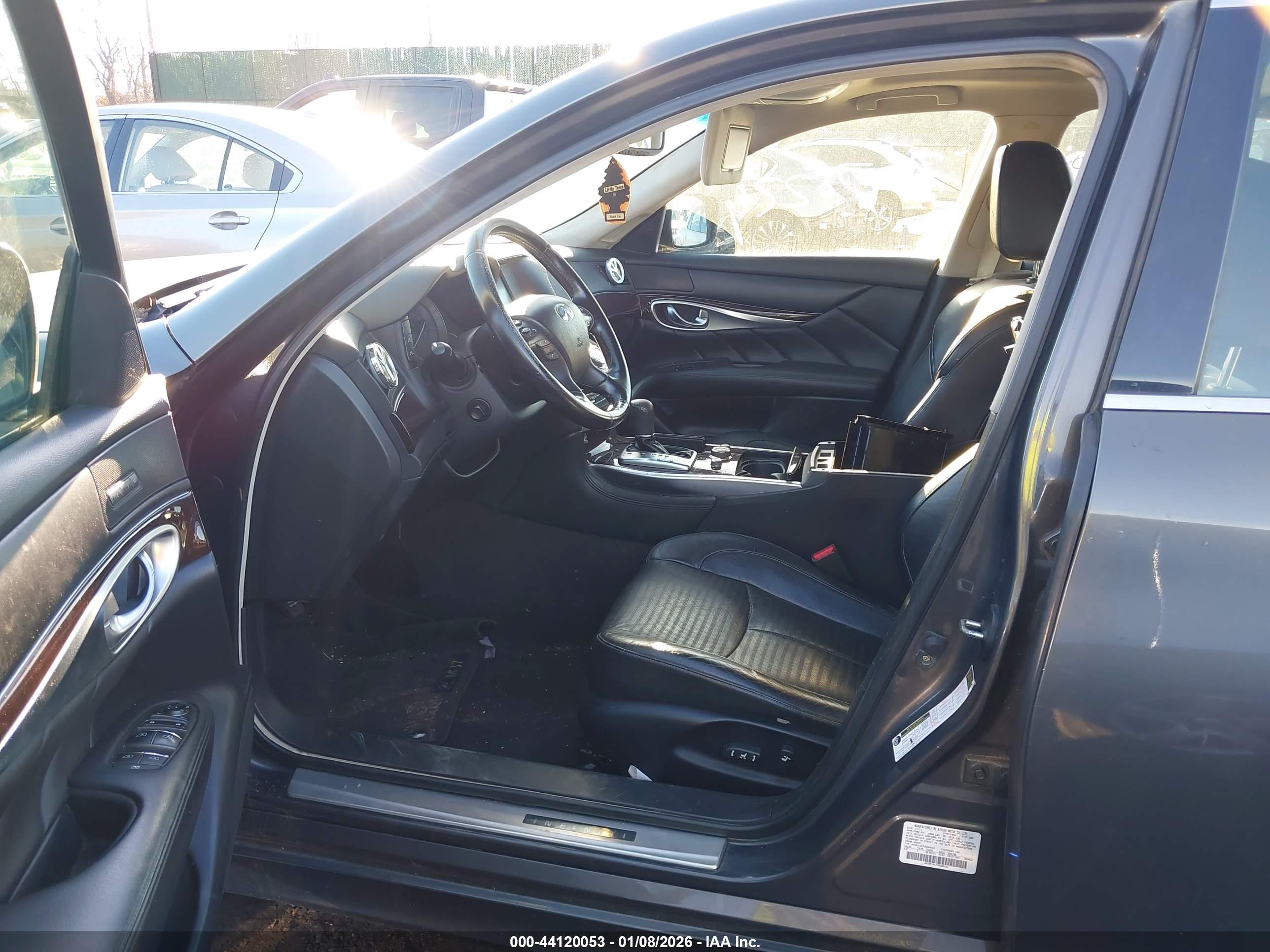 INFINITI M37X image 5