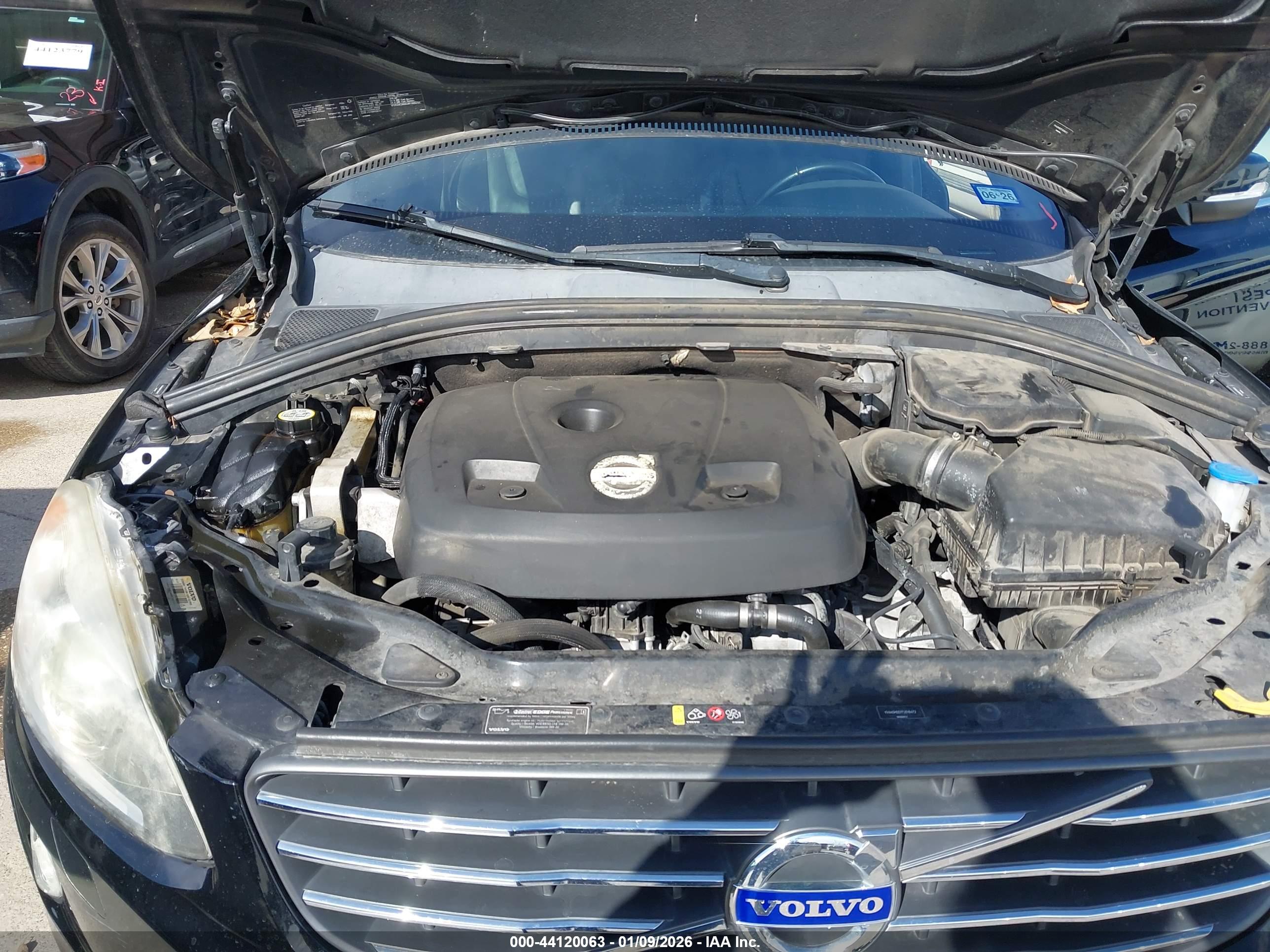 VOLVO XC60 image 10