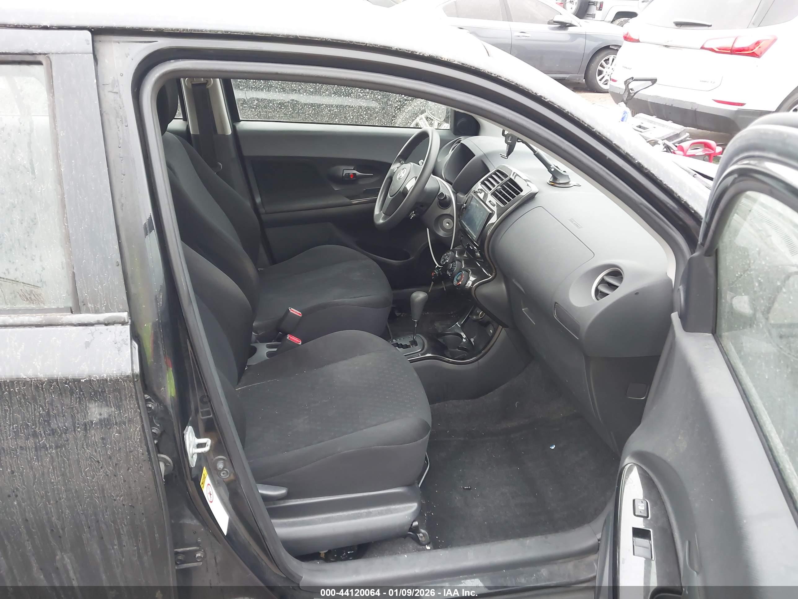 SCION XD image 5