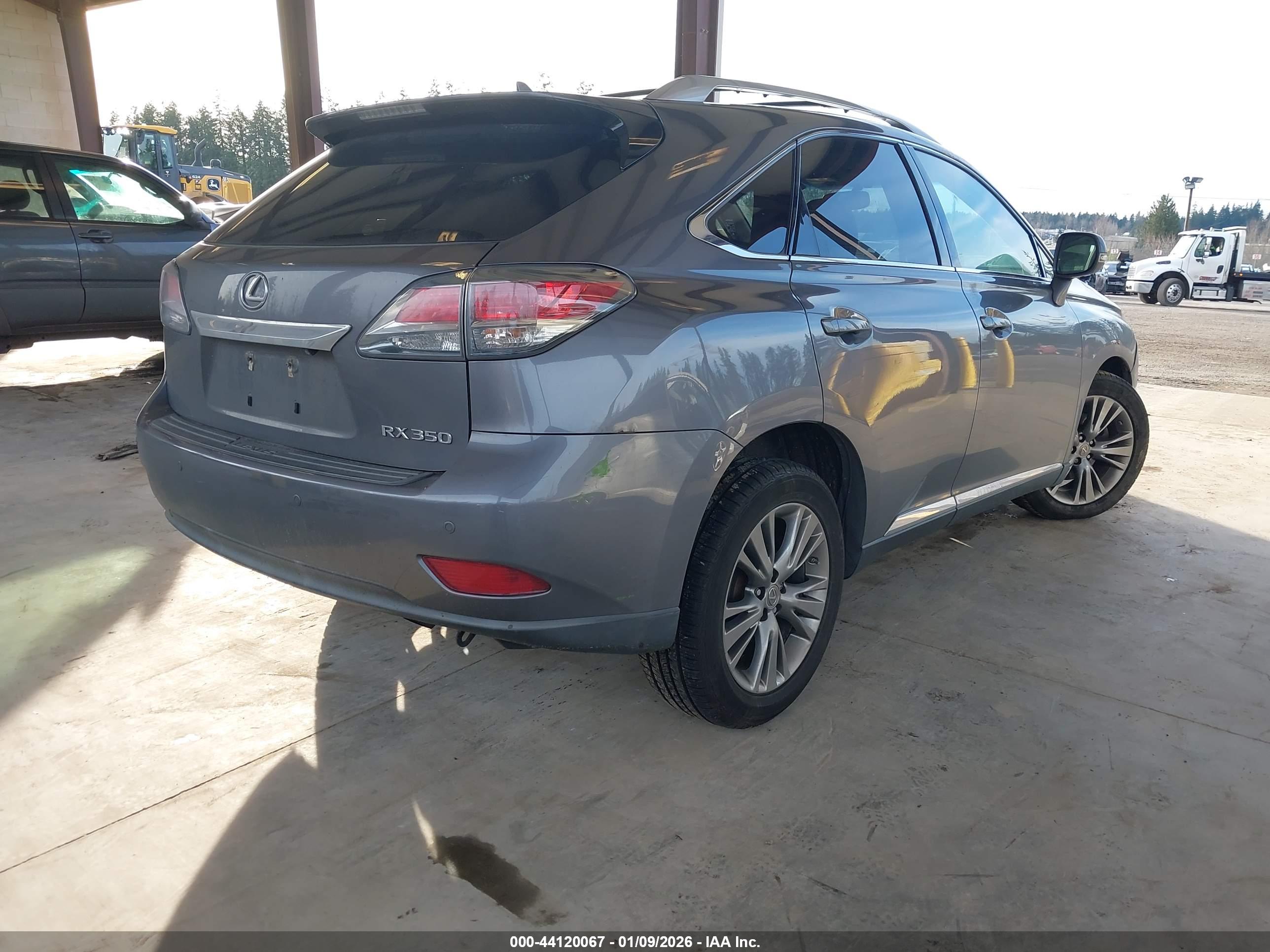LEXUS RX image 4