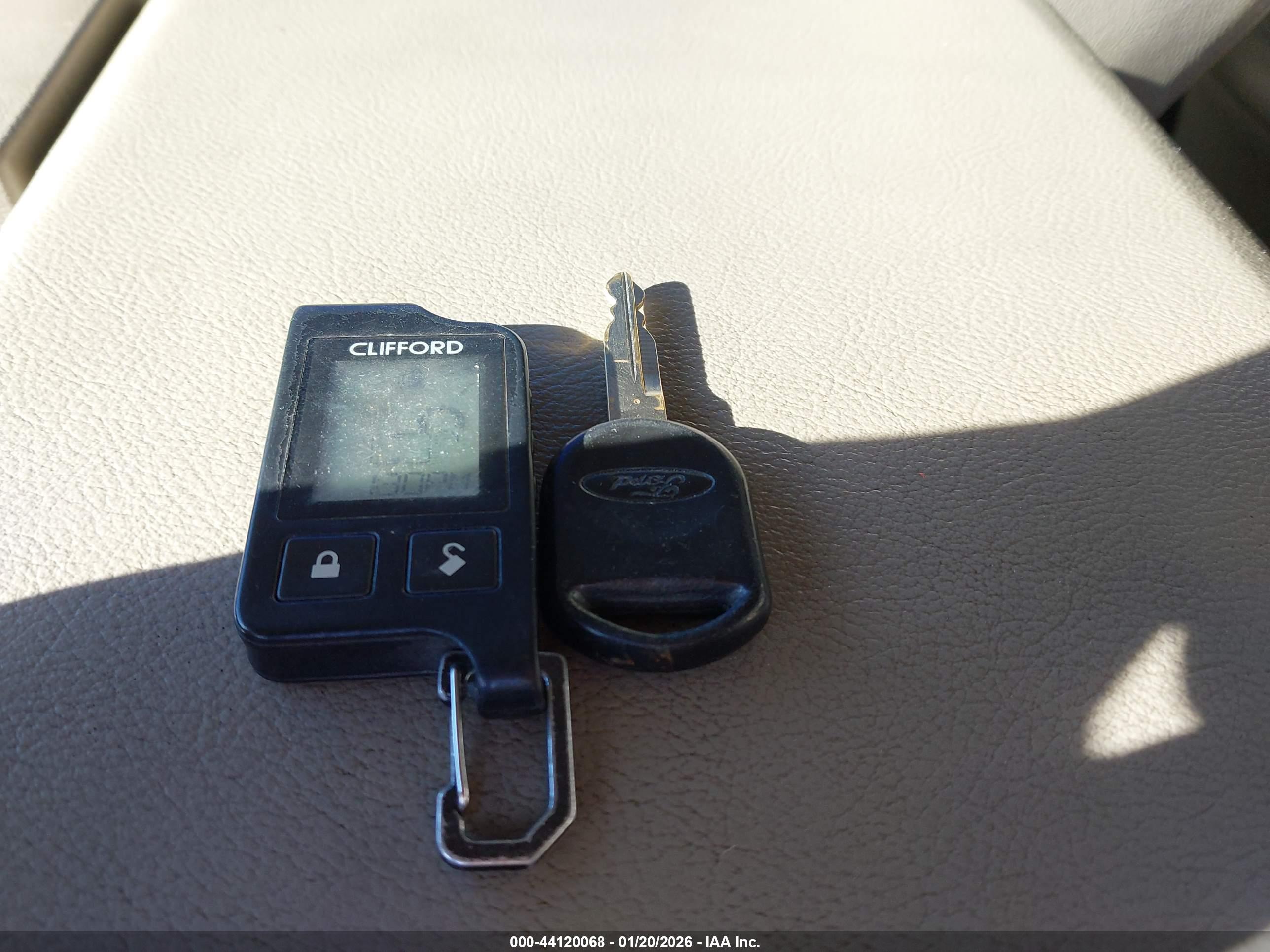 FORD F-450 image 11