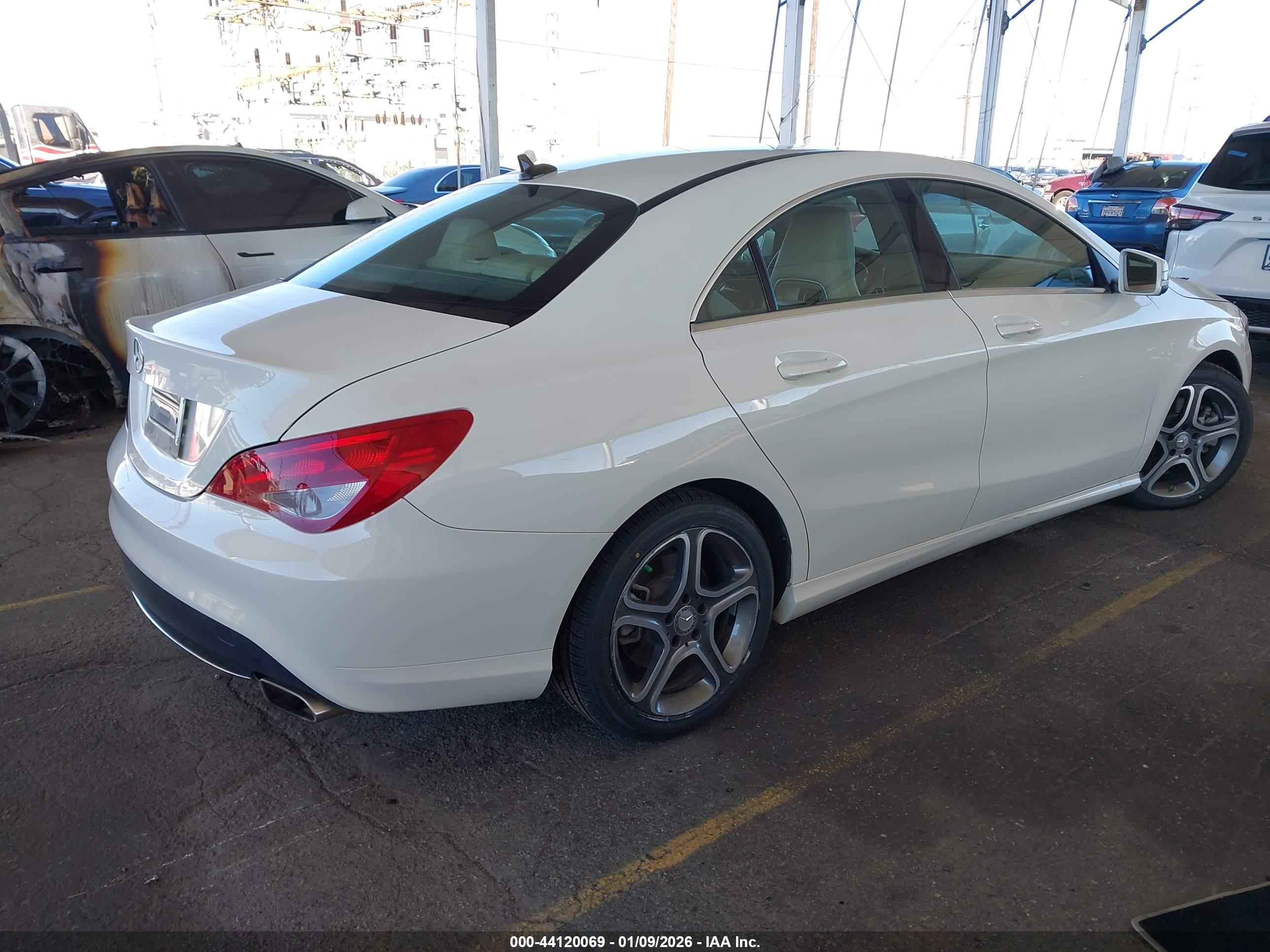 MERCEDES-BENZ CLA image 4