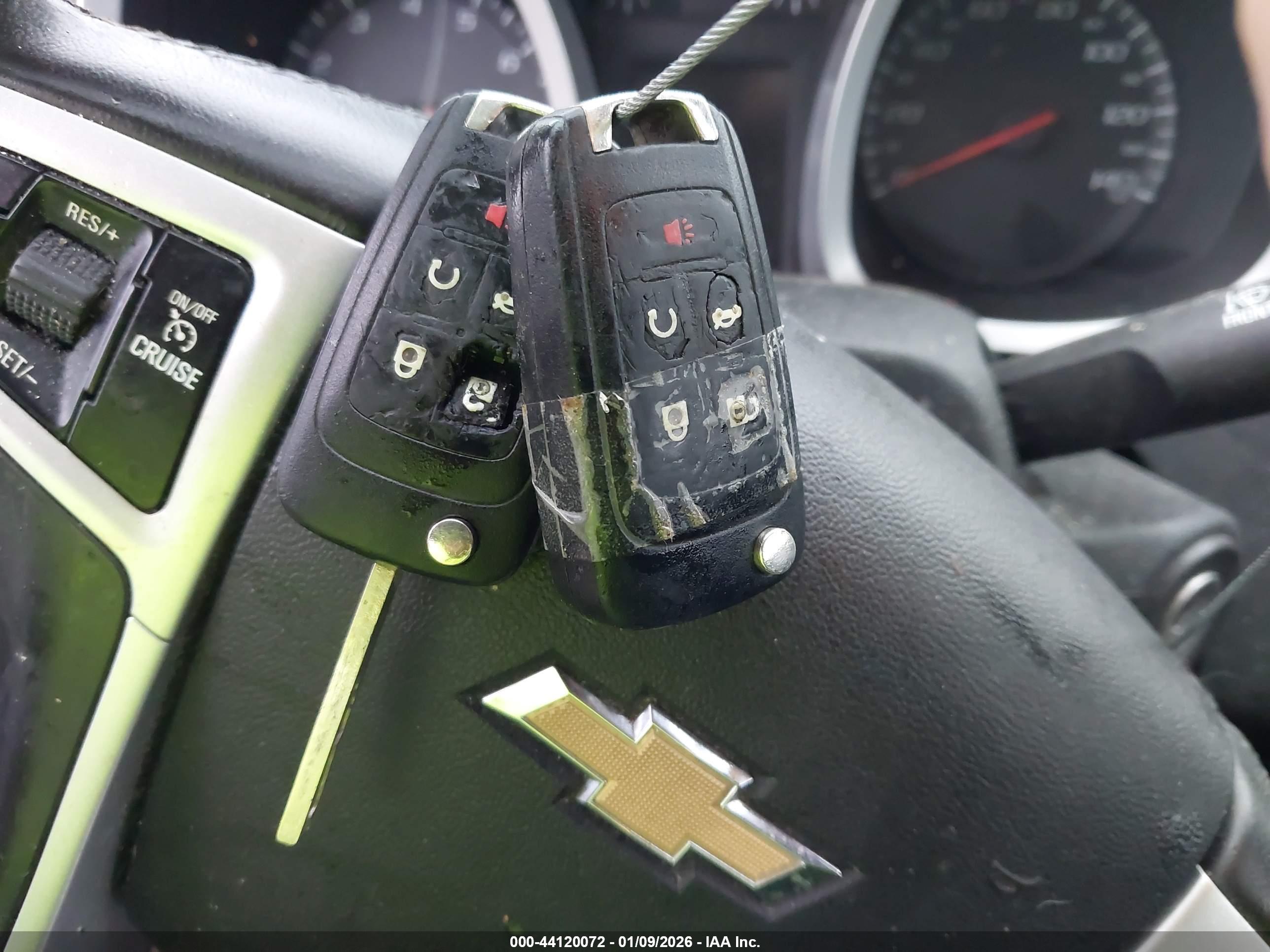 CHEVROLET EQUINOX image 11