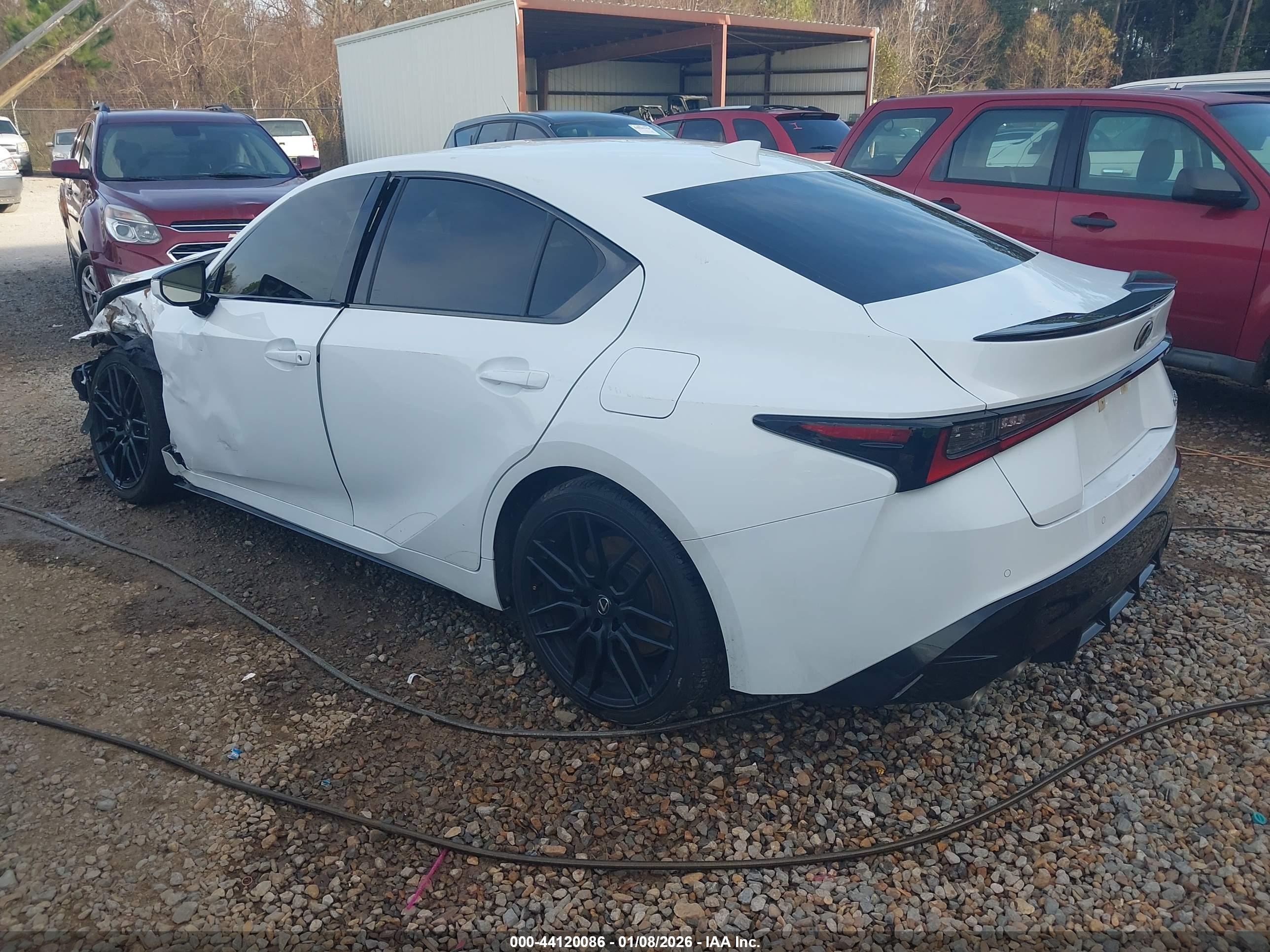 LEXUS IS image 3