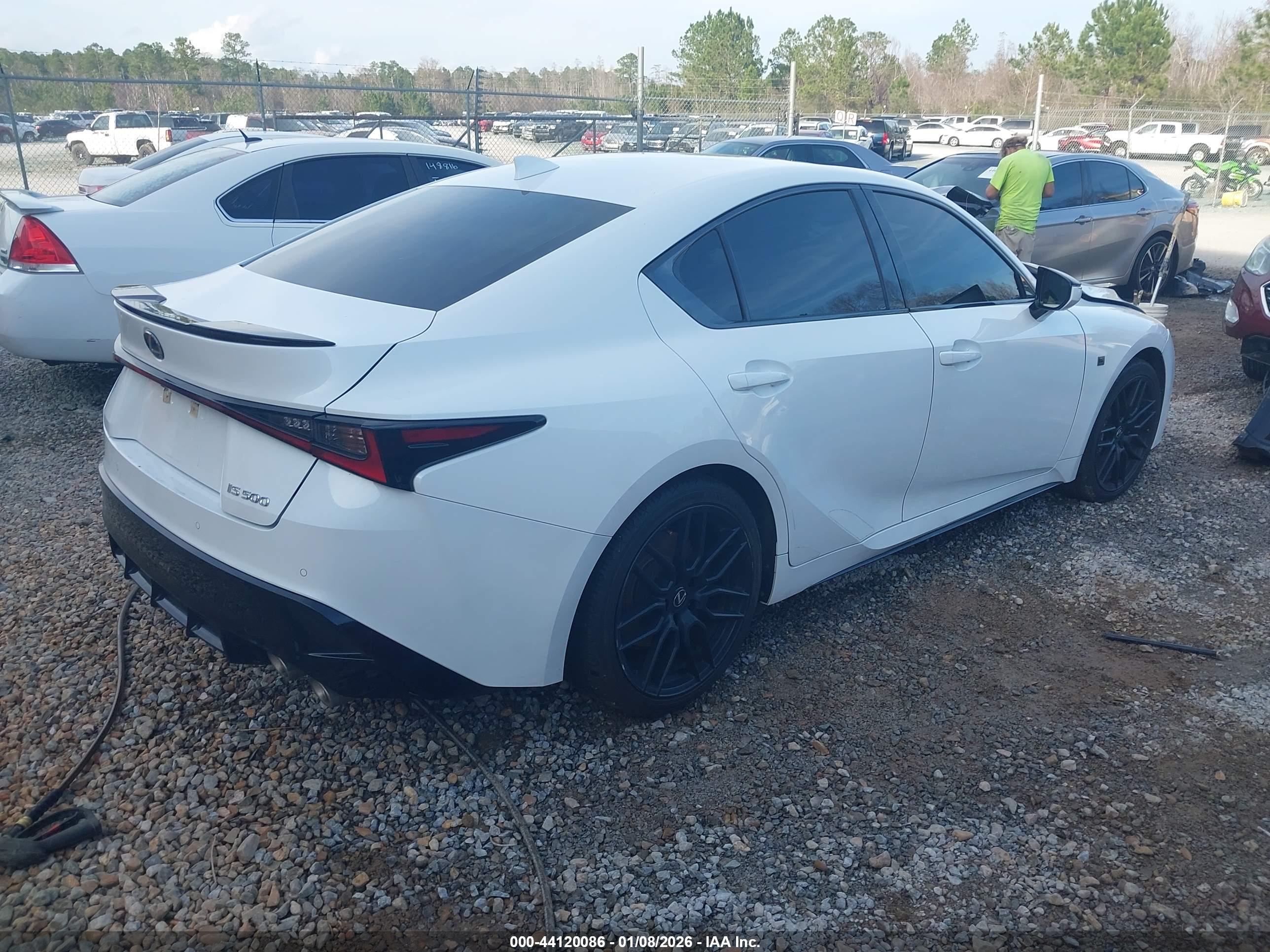 LEXUS IS image 4