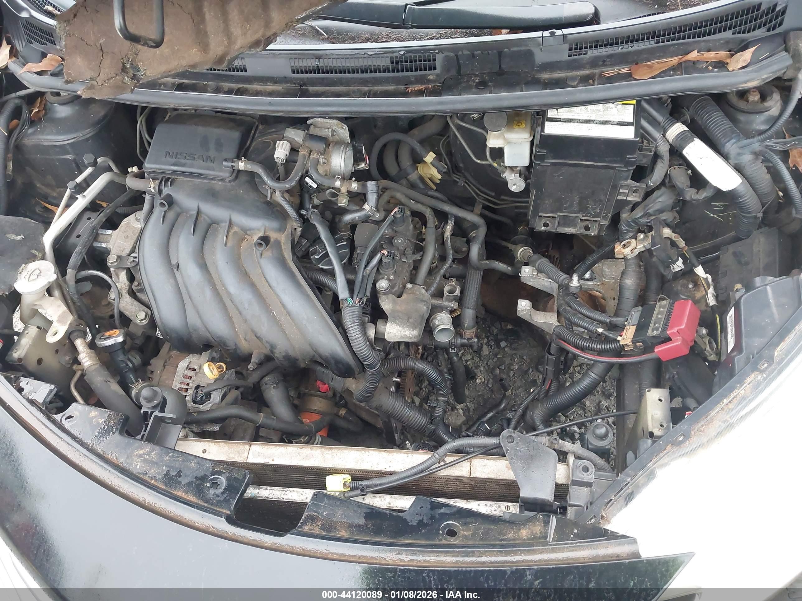 NISSAN VERSA image 6