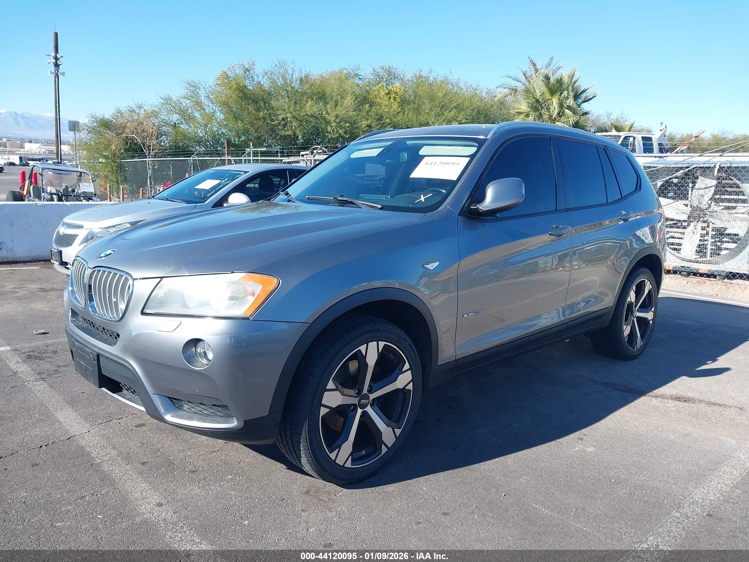 BMW X3 image 2