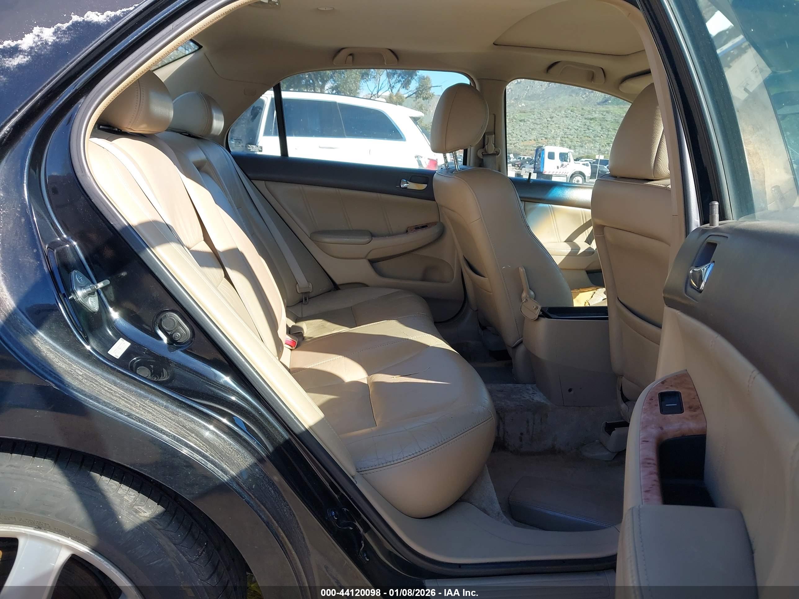 HONDA ACCORD image 8