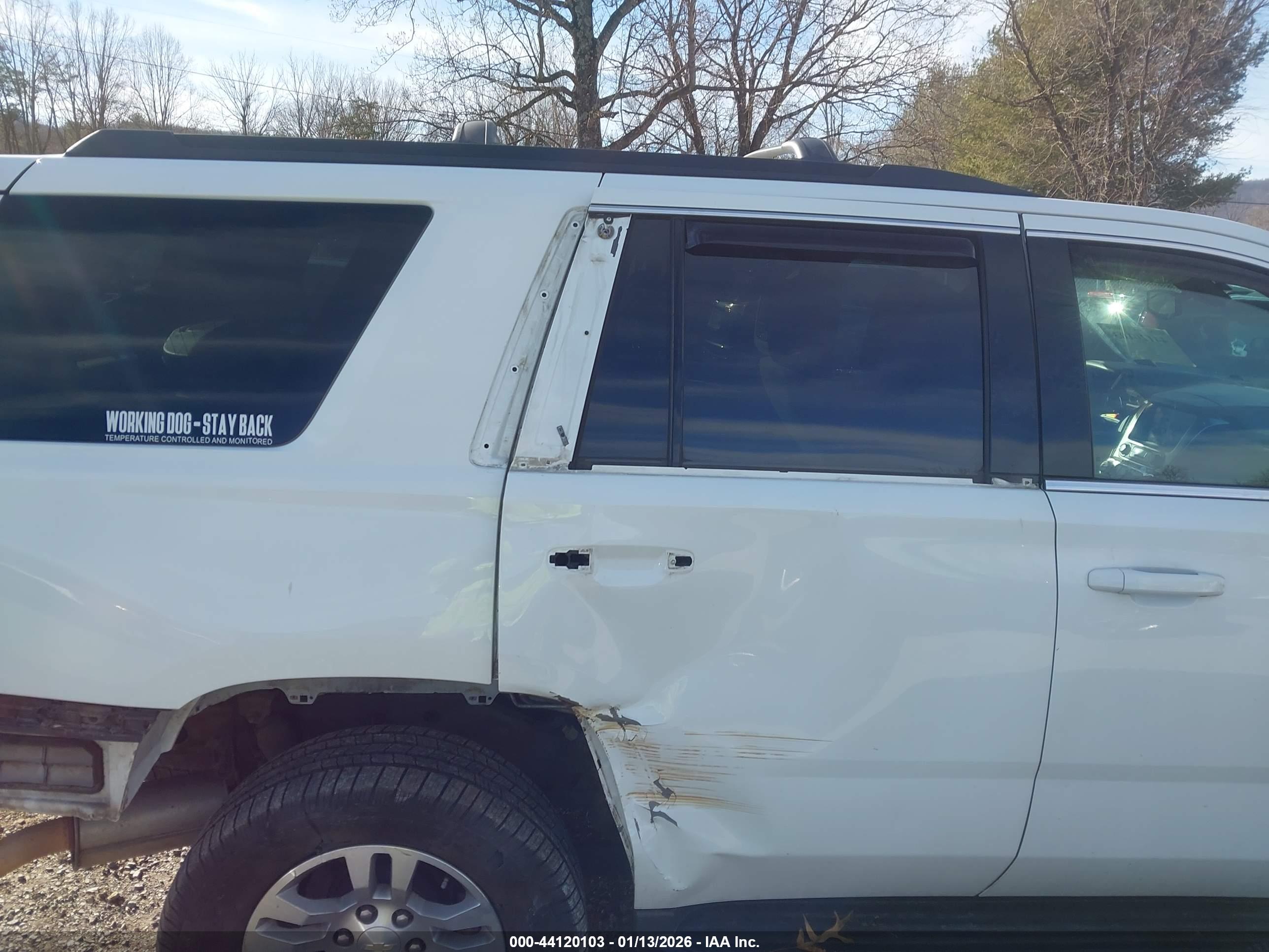 CHEVROLET TAHOE image 6