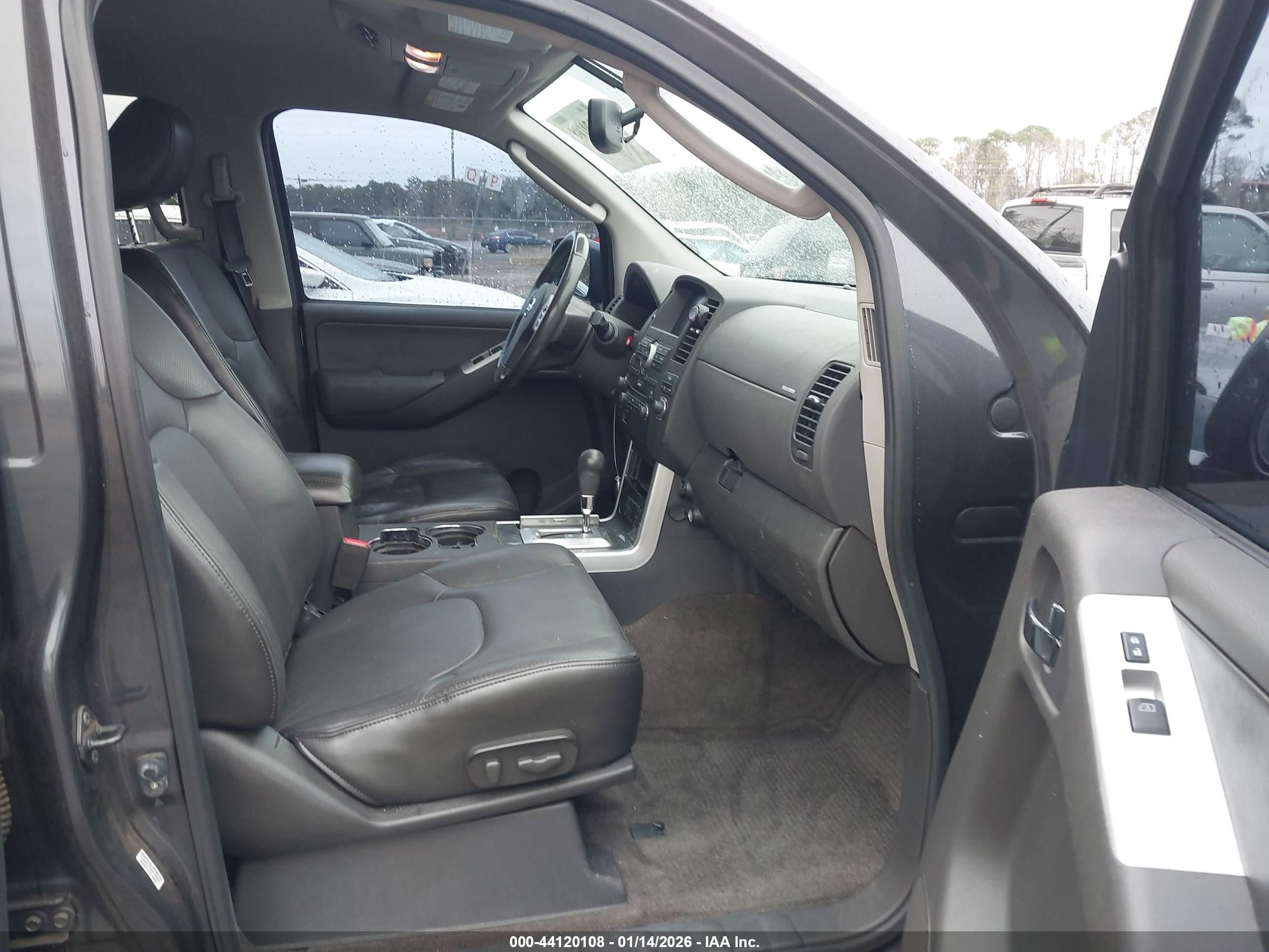 NISSAN PATHFINDER image 5