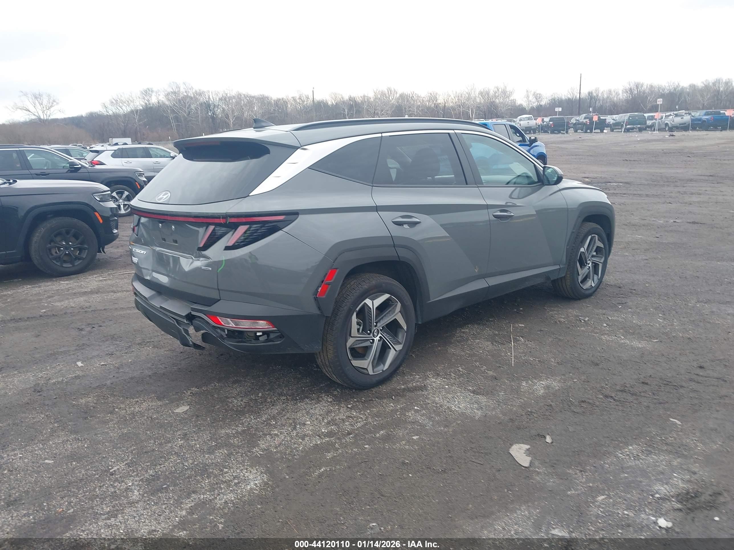 HYUNDAI TUCSON image 4