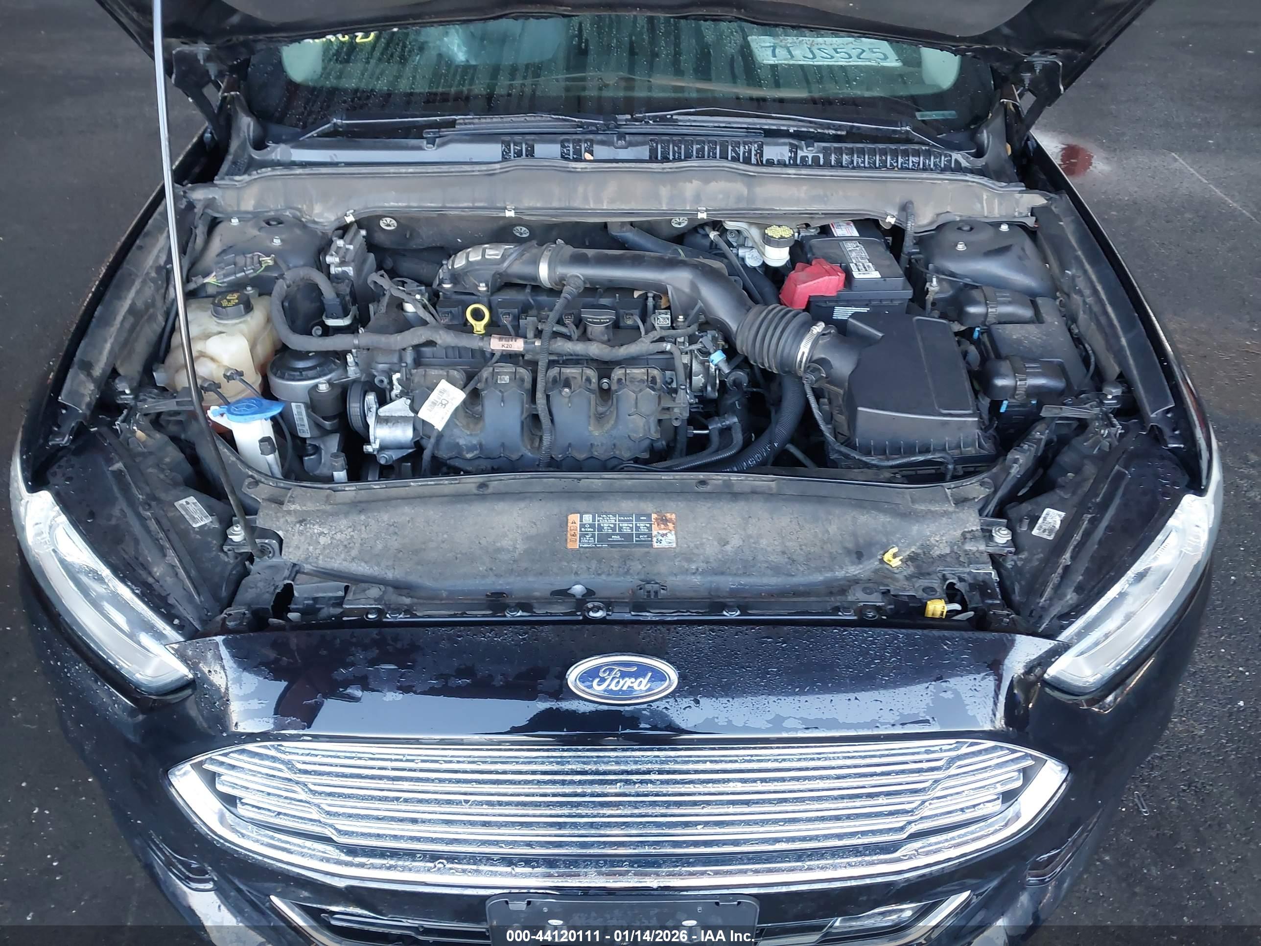 FORD FUSION image 10