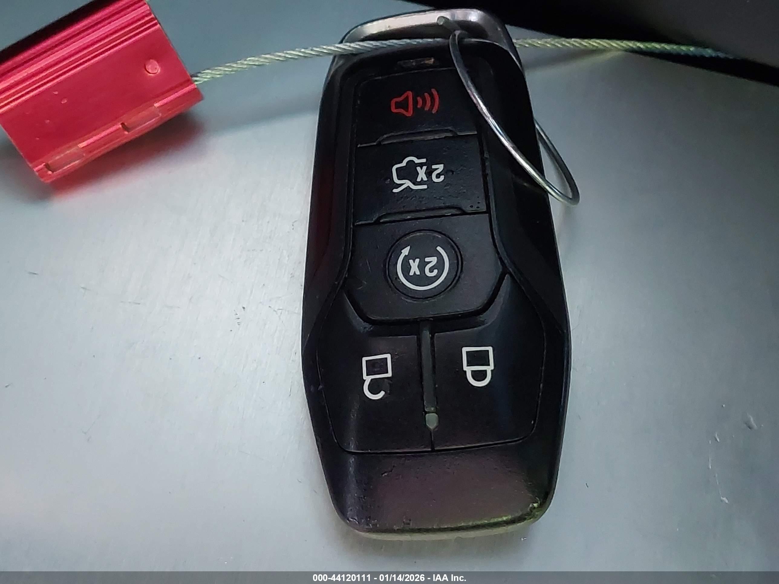 FORD FUSION image 11