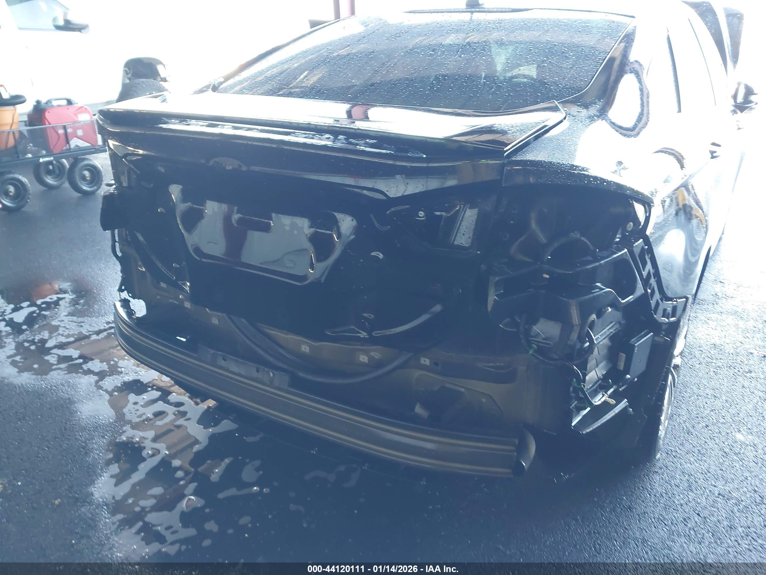 FORD FUSION image 6