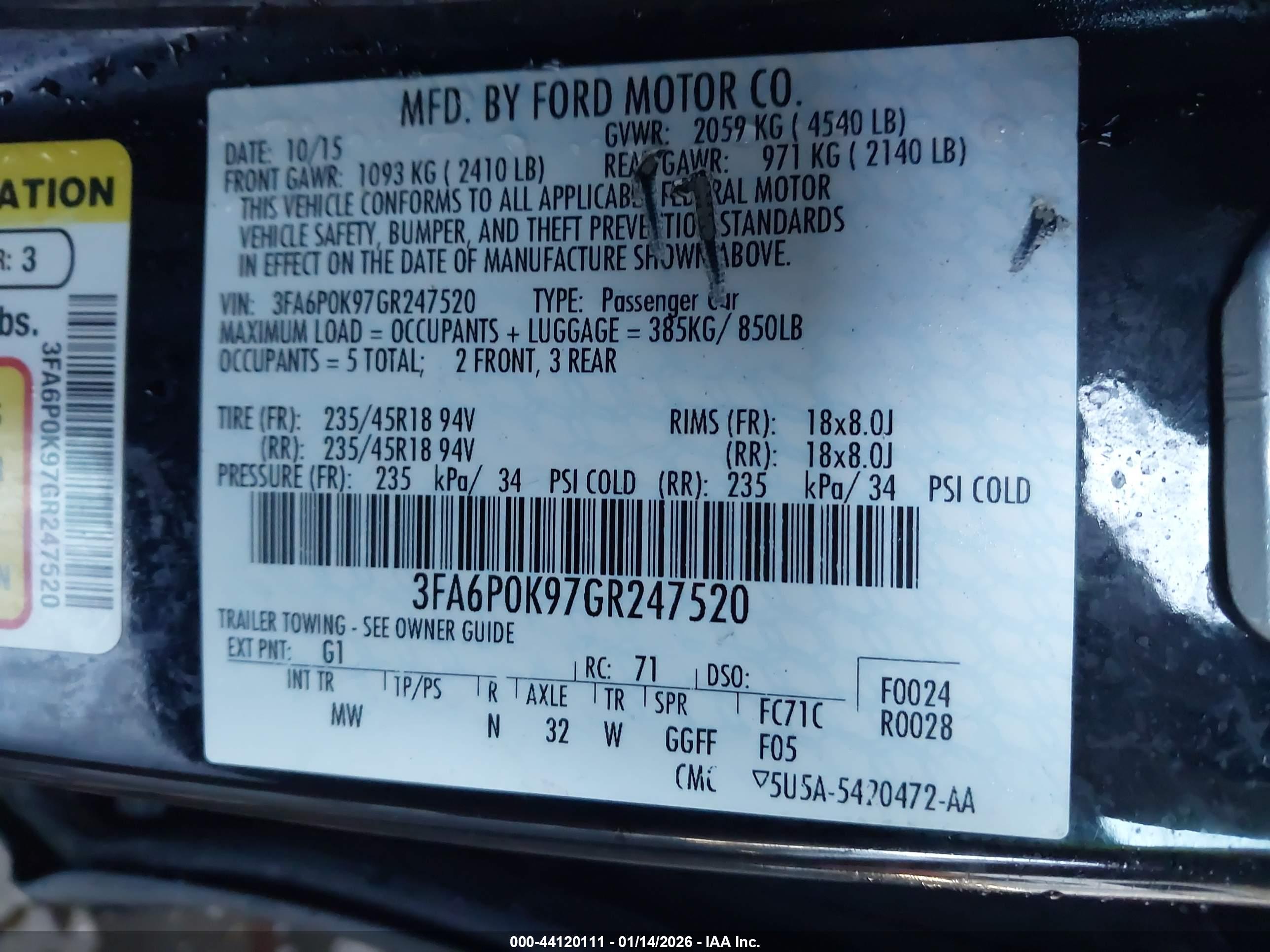 FORD FUSION image 9