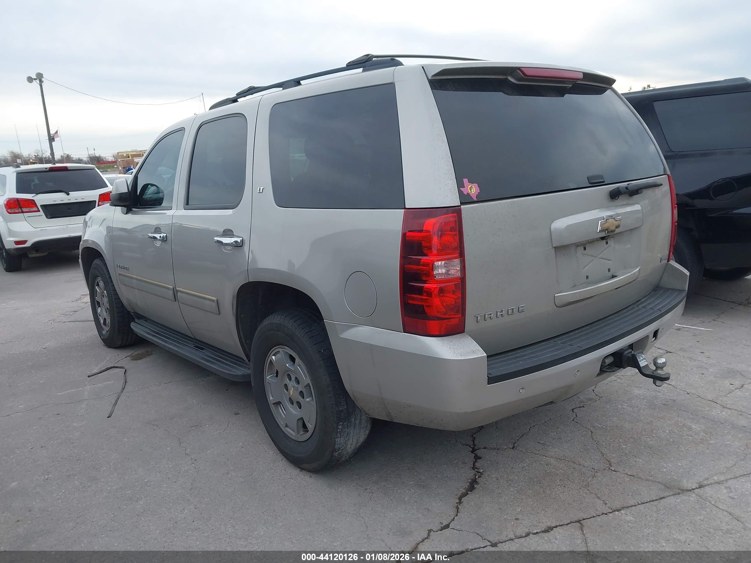 CHEVROLET TAHOE image 3