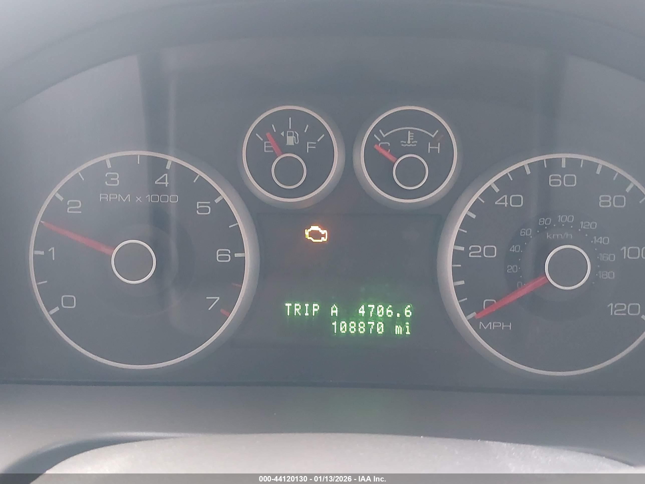FORD FUSION image 7