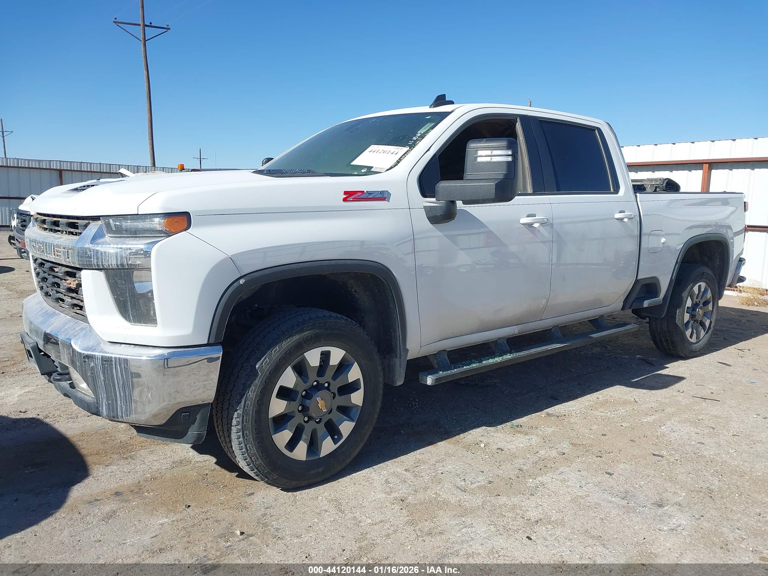 CHEVROLET SILVERADO image 2