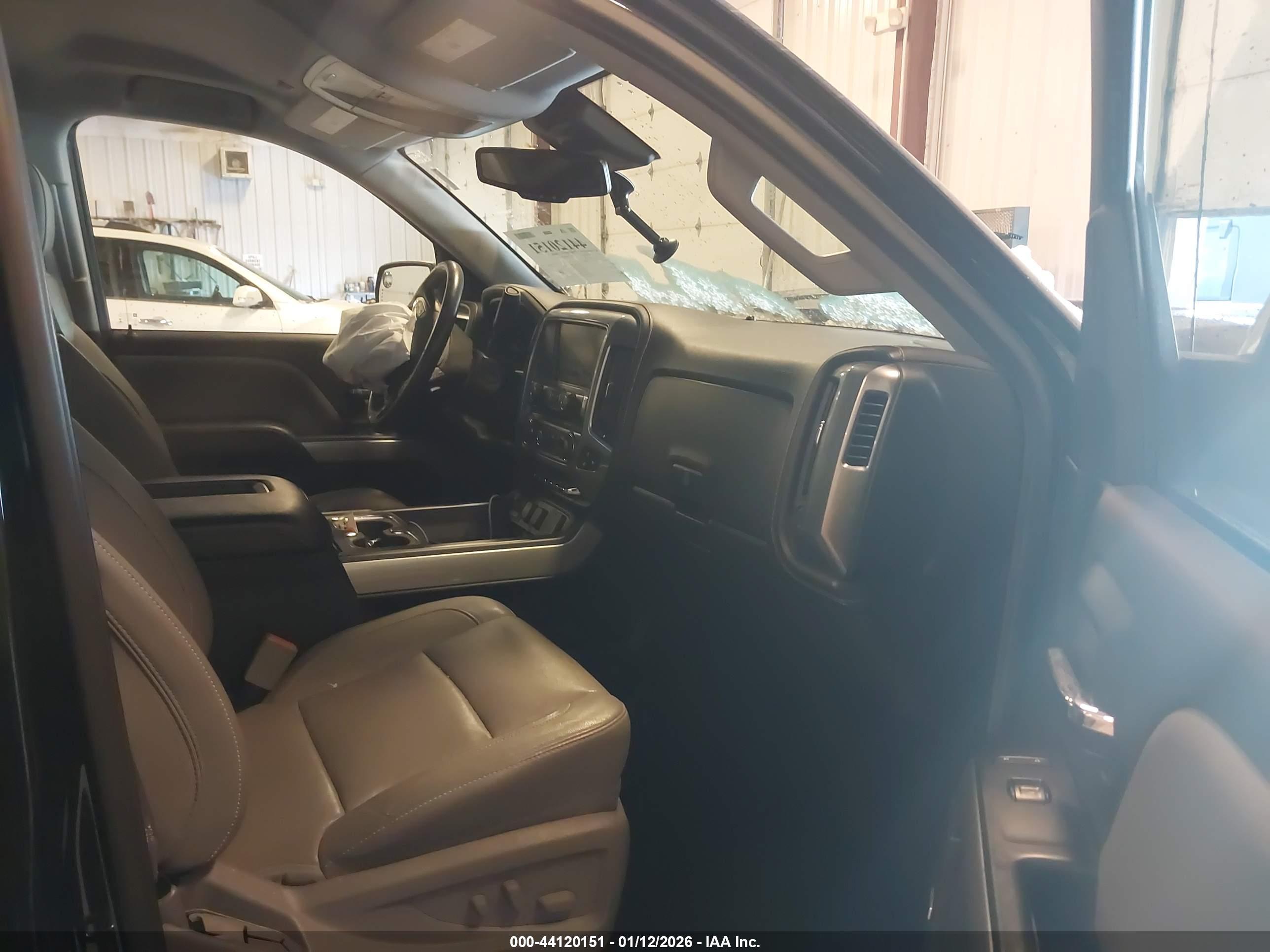 CHEVROLET SILVERADO image 5