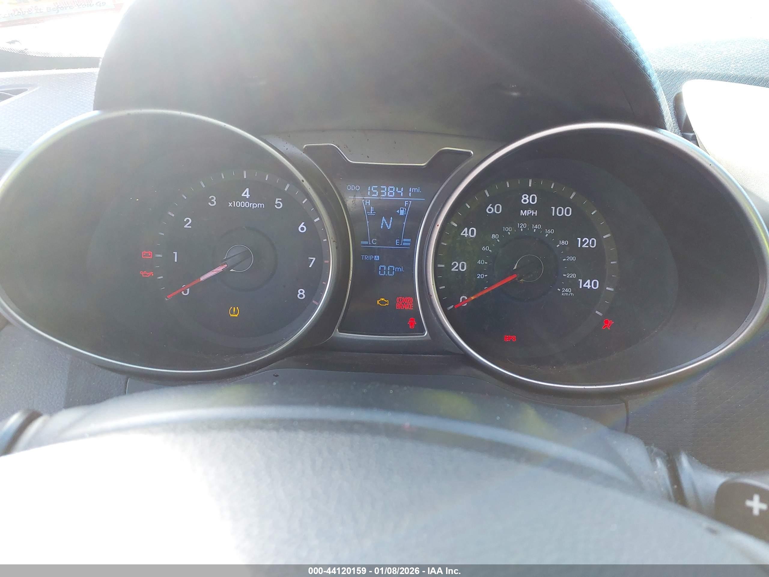 HYUNDAI VELOSTER image 7
