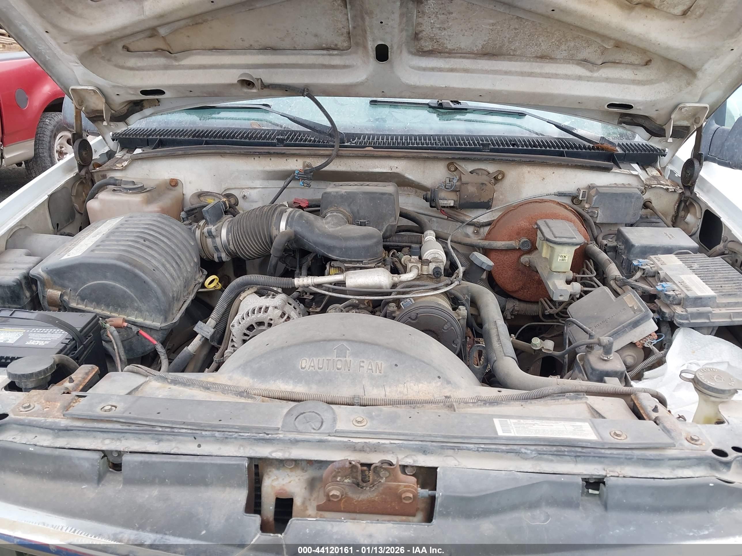 CHEVROLET C2500 image 10