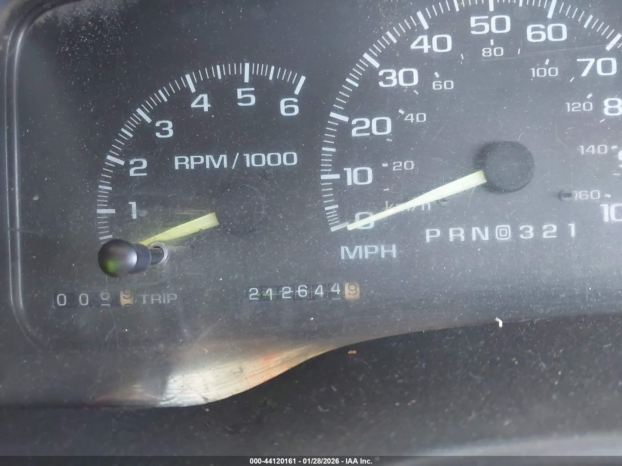 CHEVROLET C2500 image 7