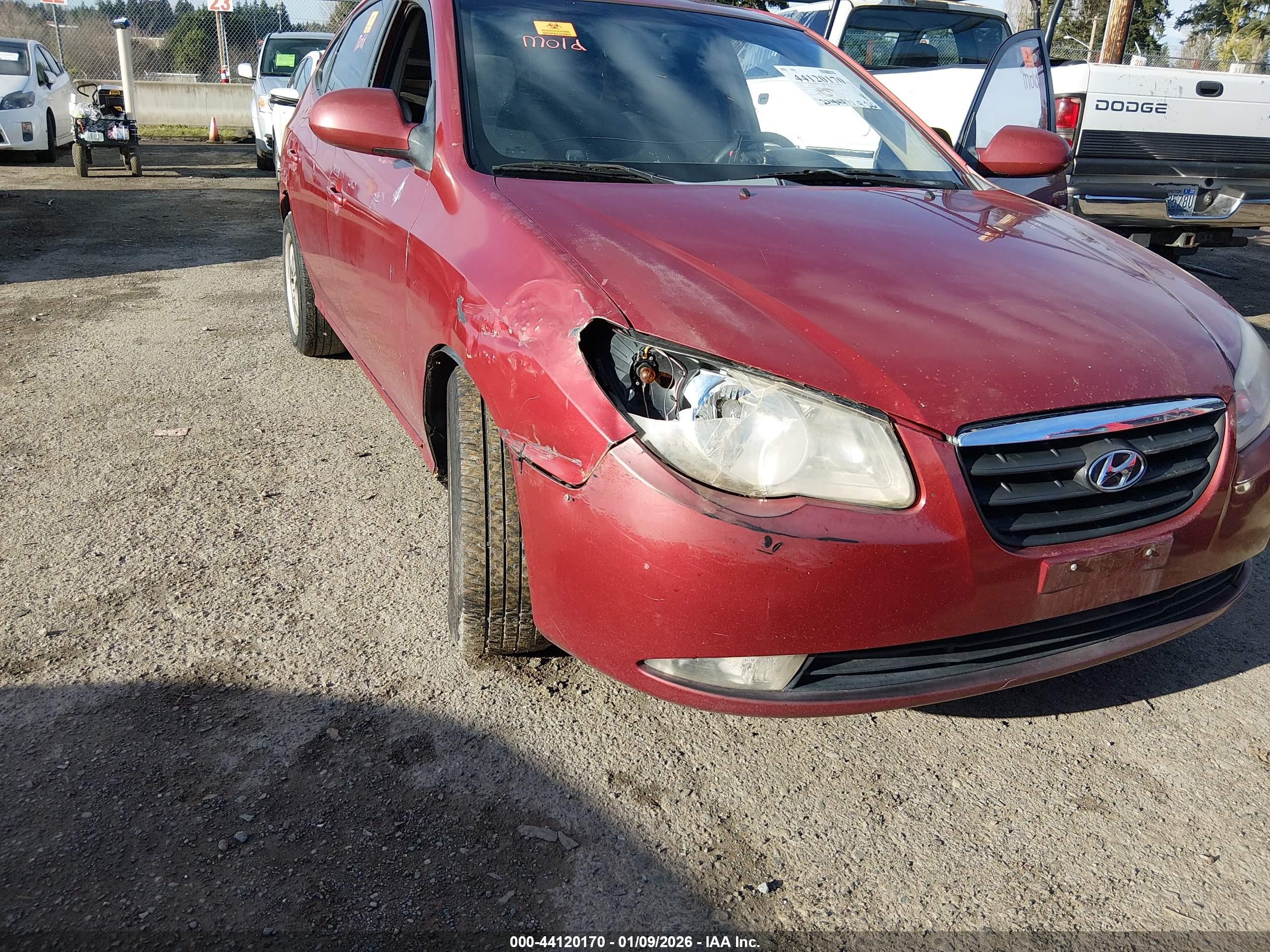 HYUNDAI ELANTRA image 6