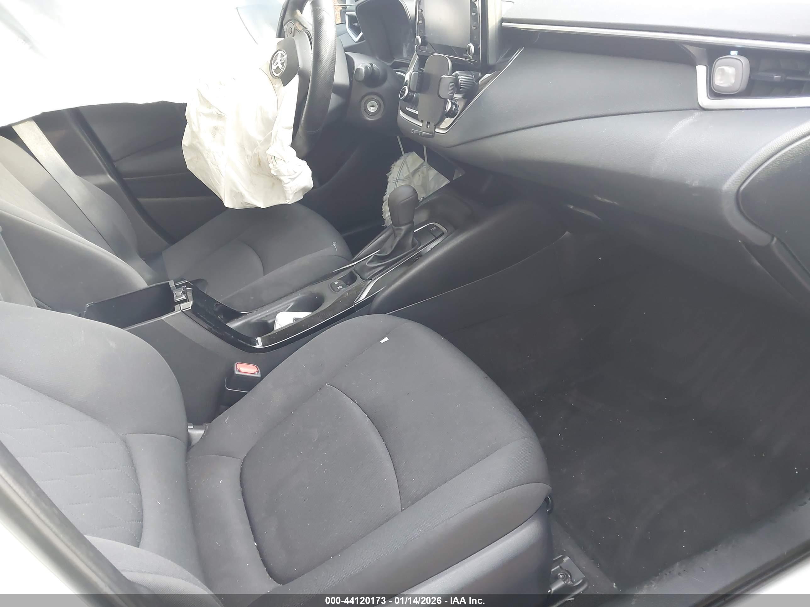TOYOTA COROLLA image 5
