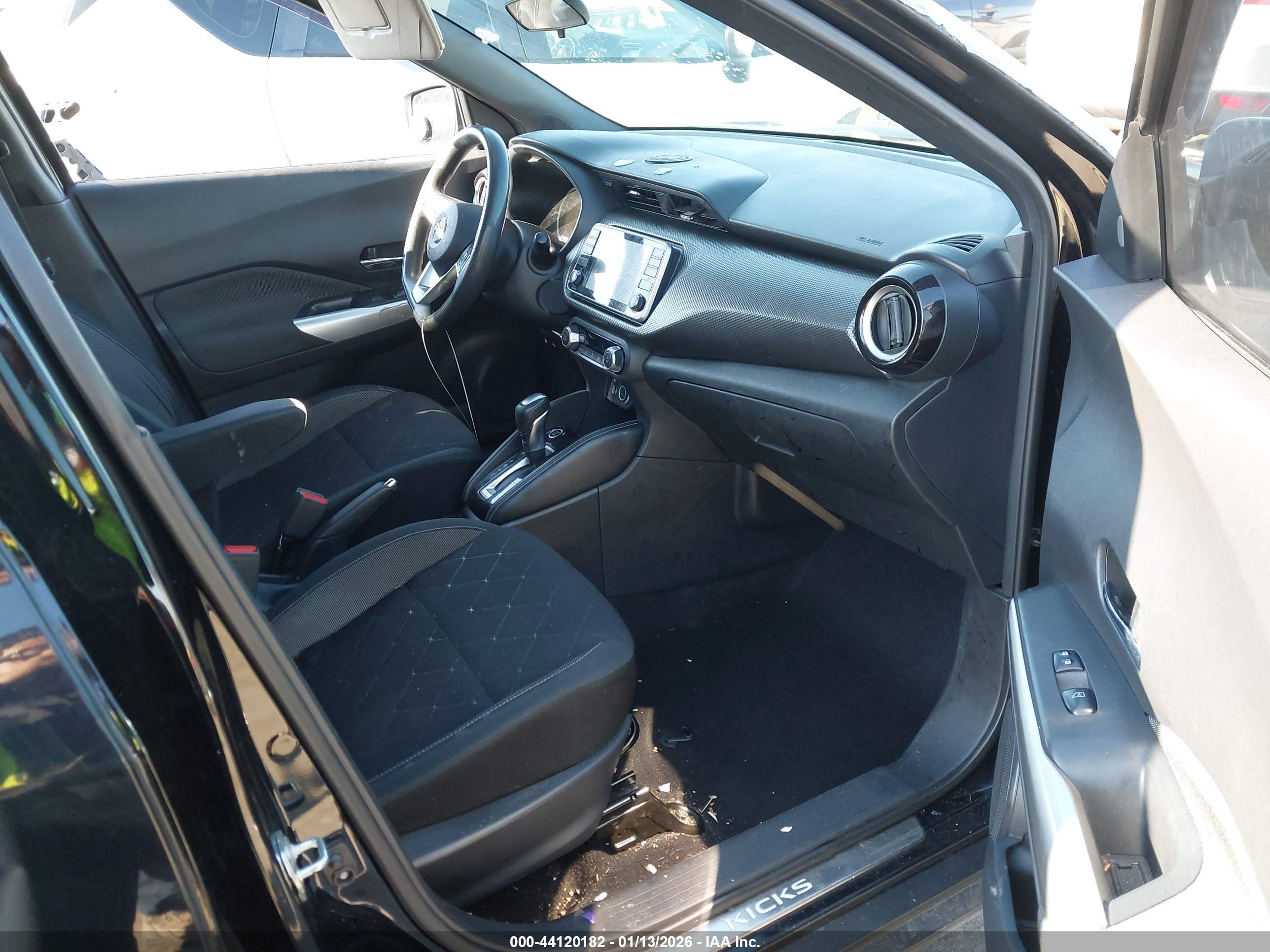 NISSAN KICKS image 5