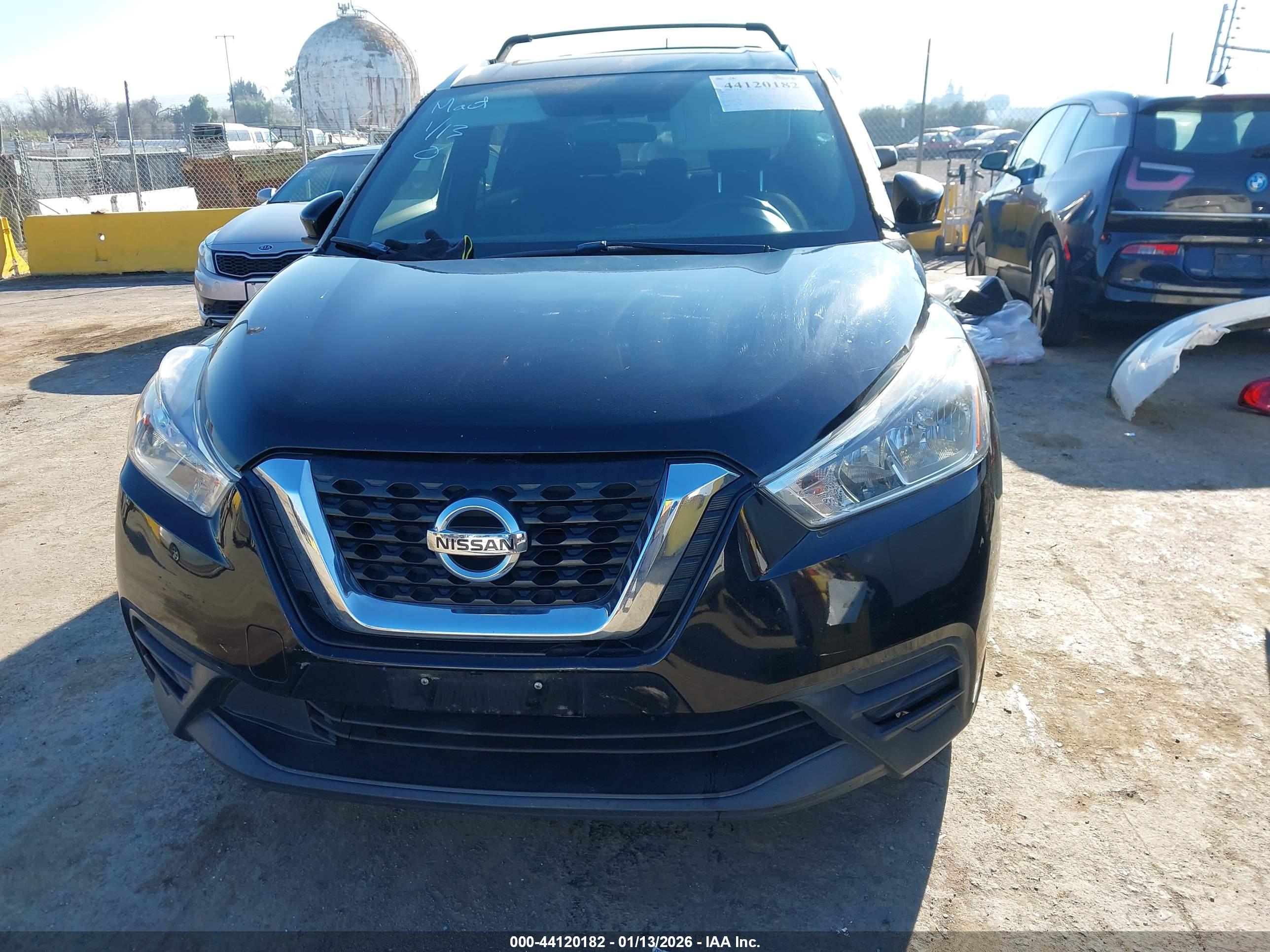NISSAN KICKS image 6