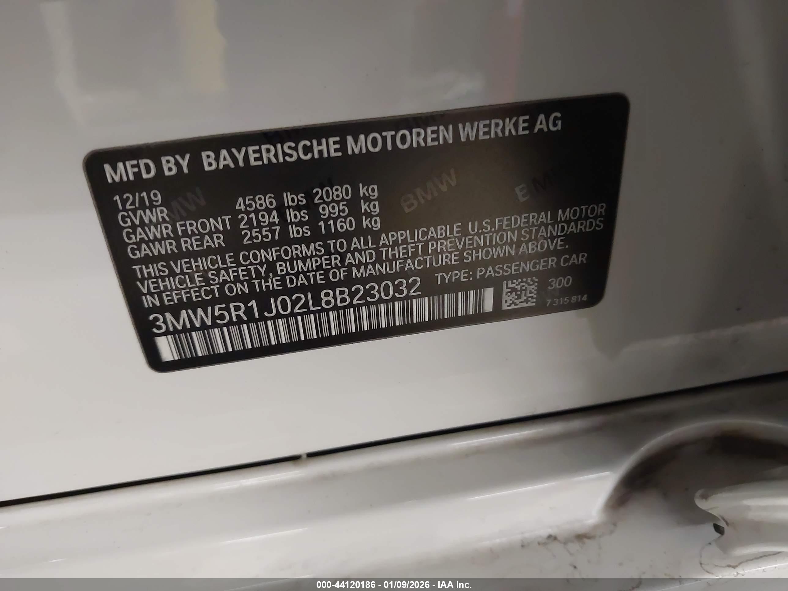 BMW 330I image 9