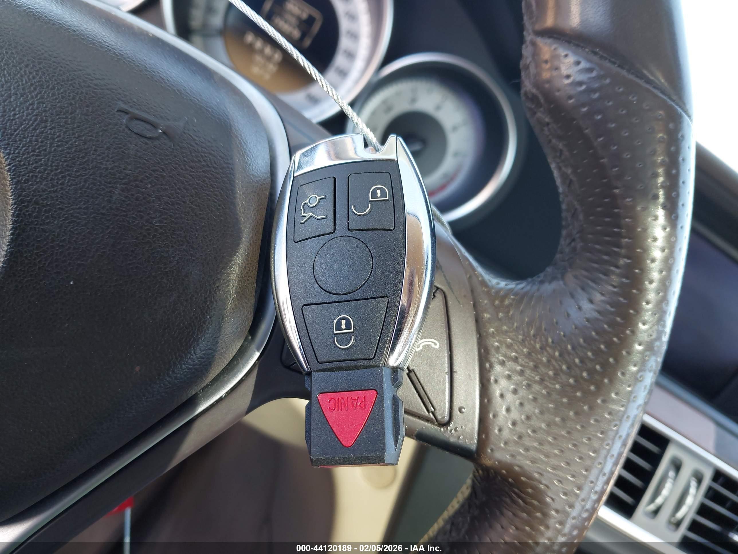 MERCEDES-BENZ C image 11
