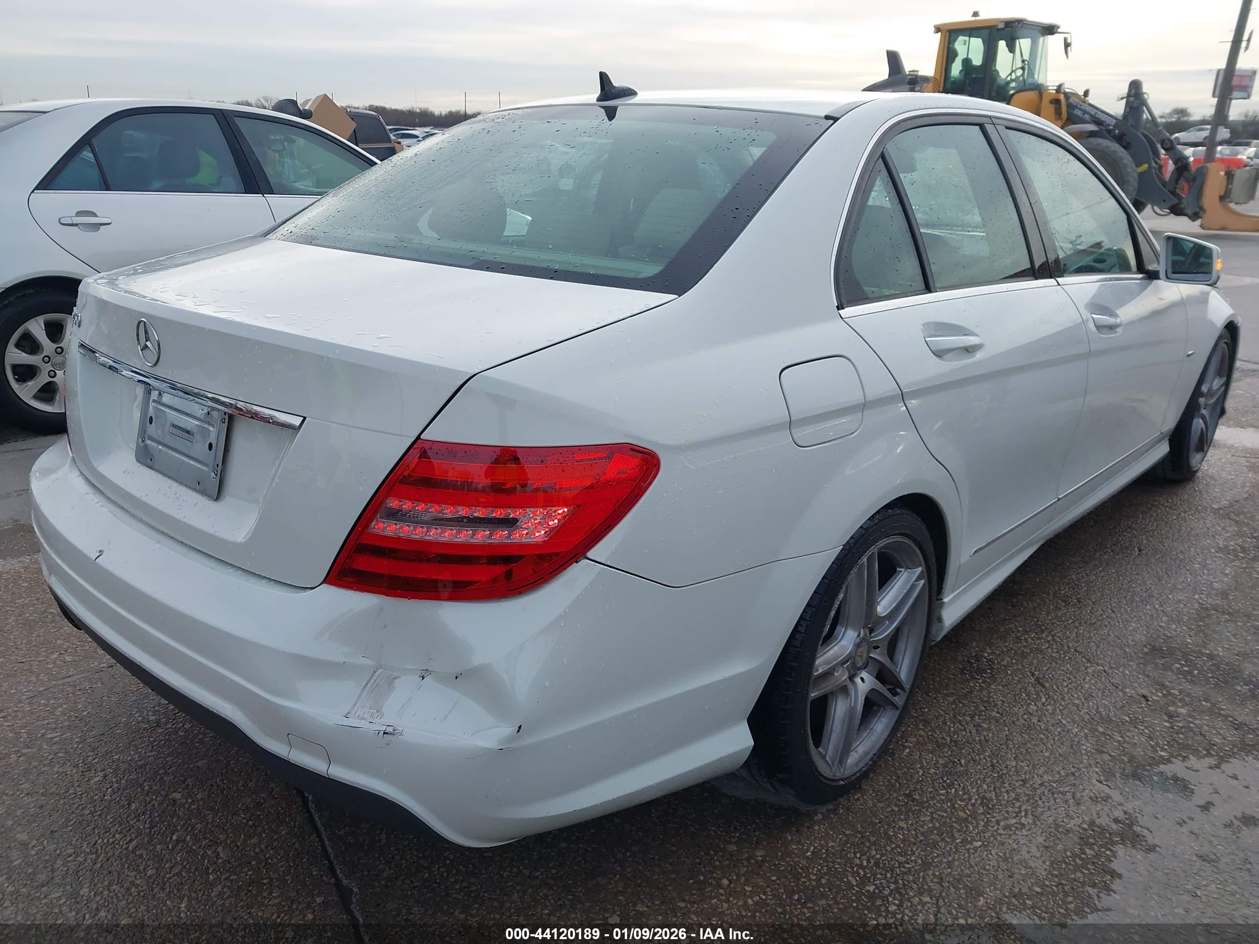 MERCEDES-BENZ C image 6