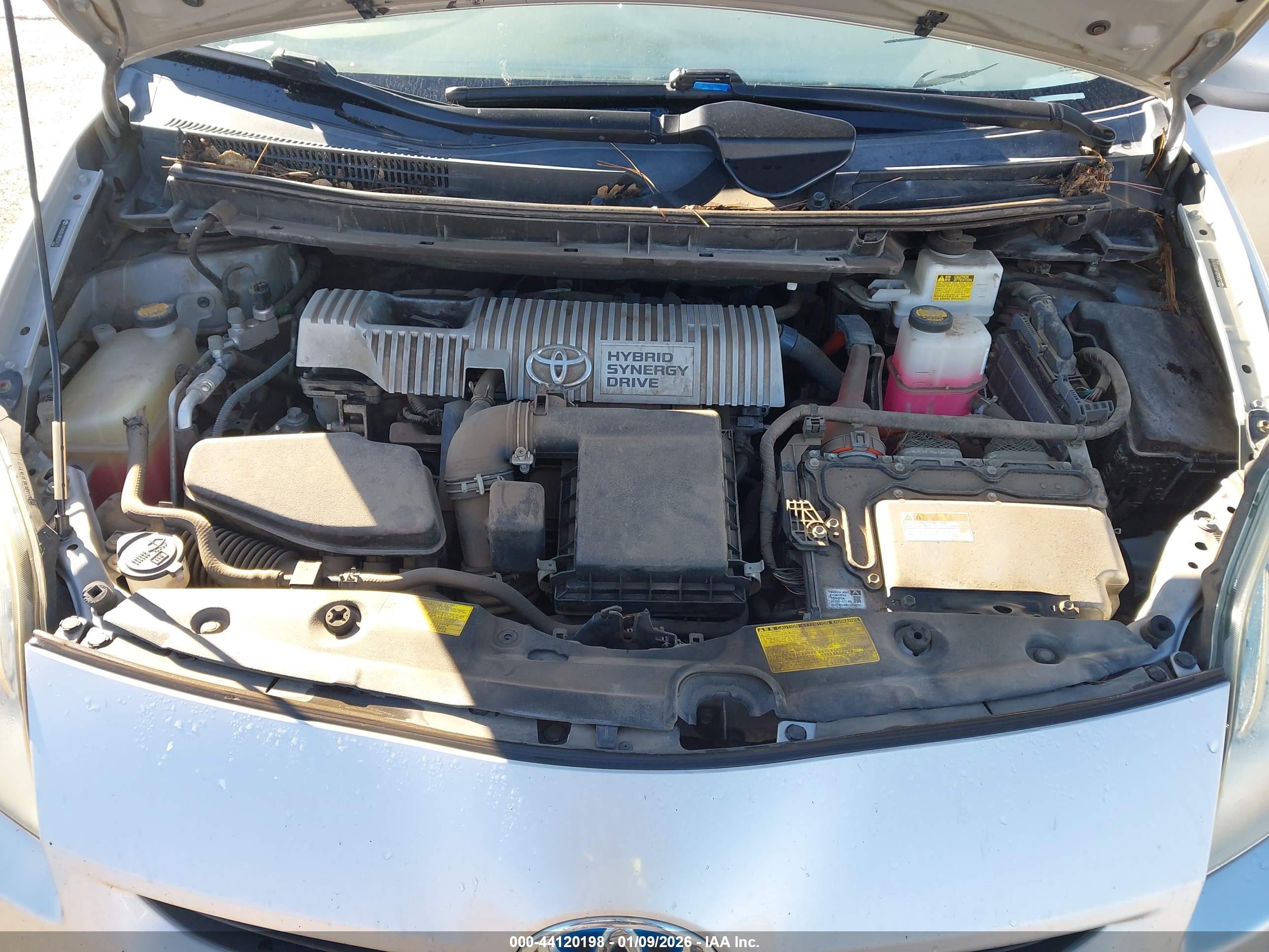 TOYOTA PRIUS image 10